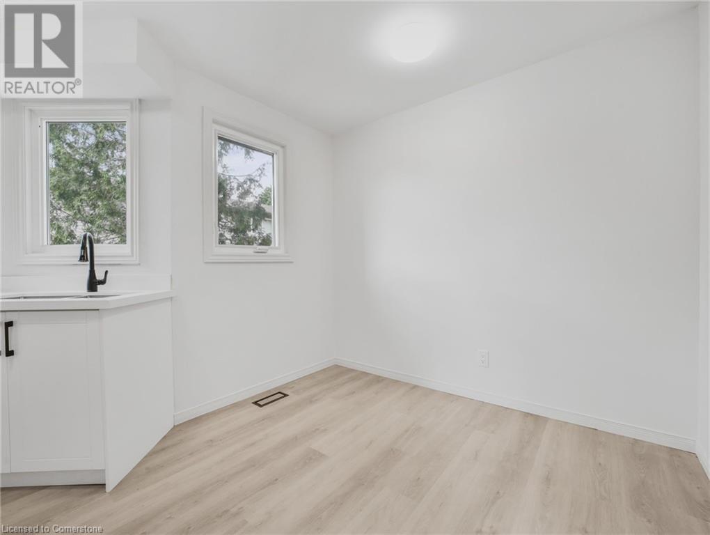 Photo 16 of 24 Bond Street Unit A, Brantford ON