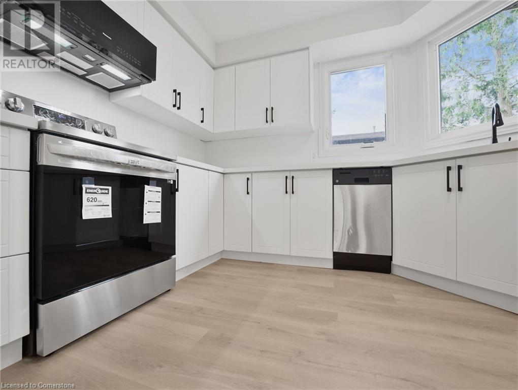 Photo 14 of 24 Bond Street Unit A, Brantford ON
