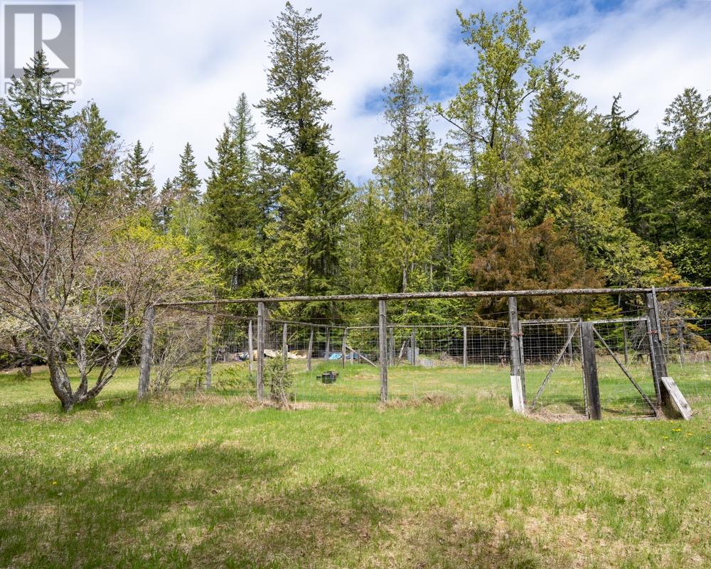 Photo 12 of 7717 North Kootenay Lake Unit 10 A 11 11 A, Kaslo BC