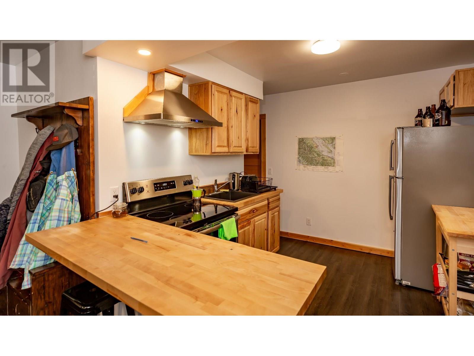  3915 OLD RED MOUNTAIN Road, Rossland