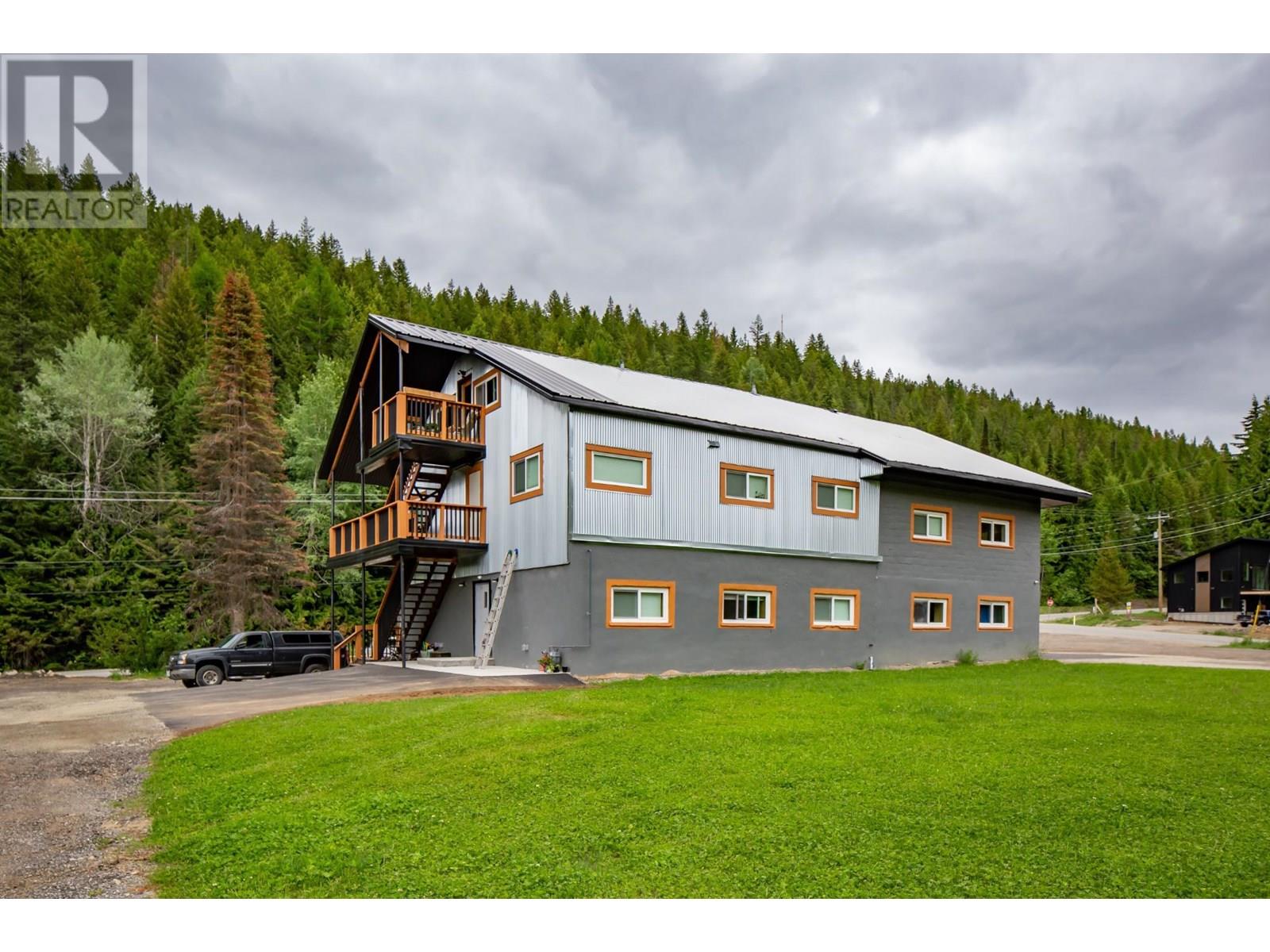  3915 OLD RED MOUNTAIN Road, Rossland