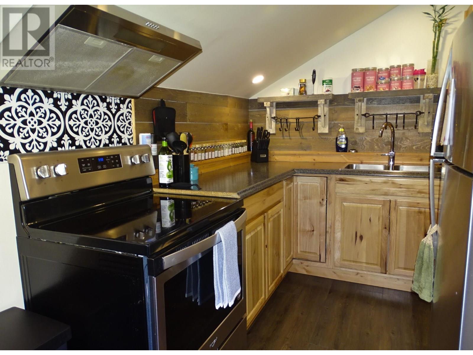  3915 OLD RED MOUNTAIN Road, Rossland