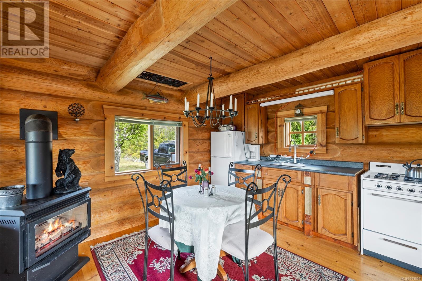 1082 Sixth Ave, Ucluelet