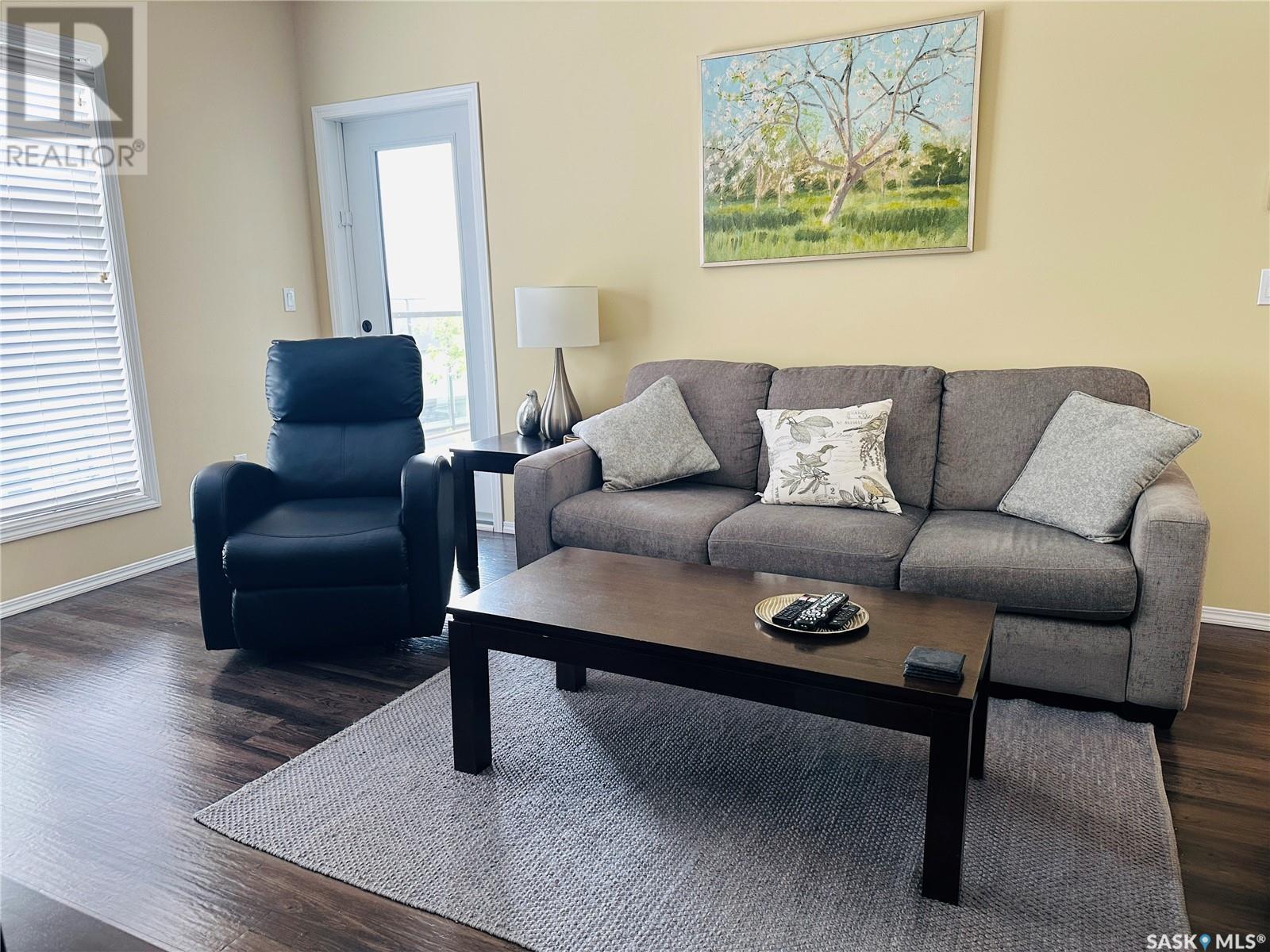 Photo 9 of 406 1220 Blackfoot Drive, Regina SK