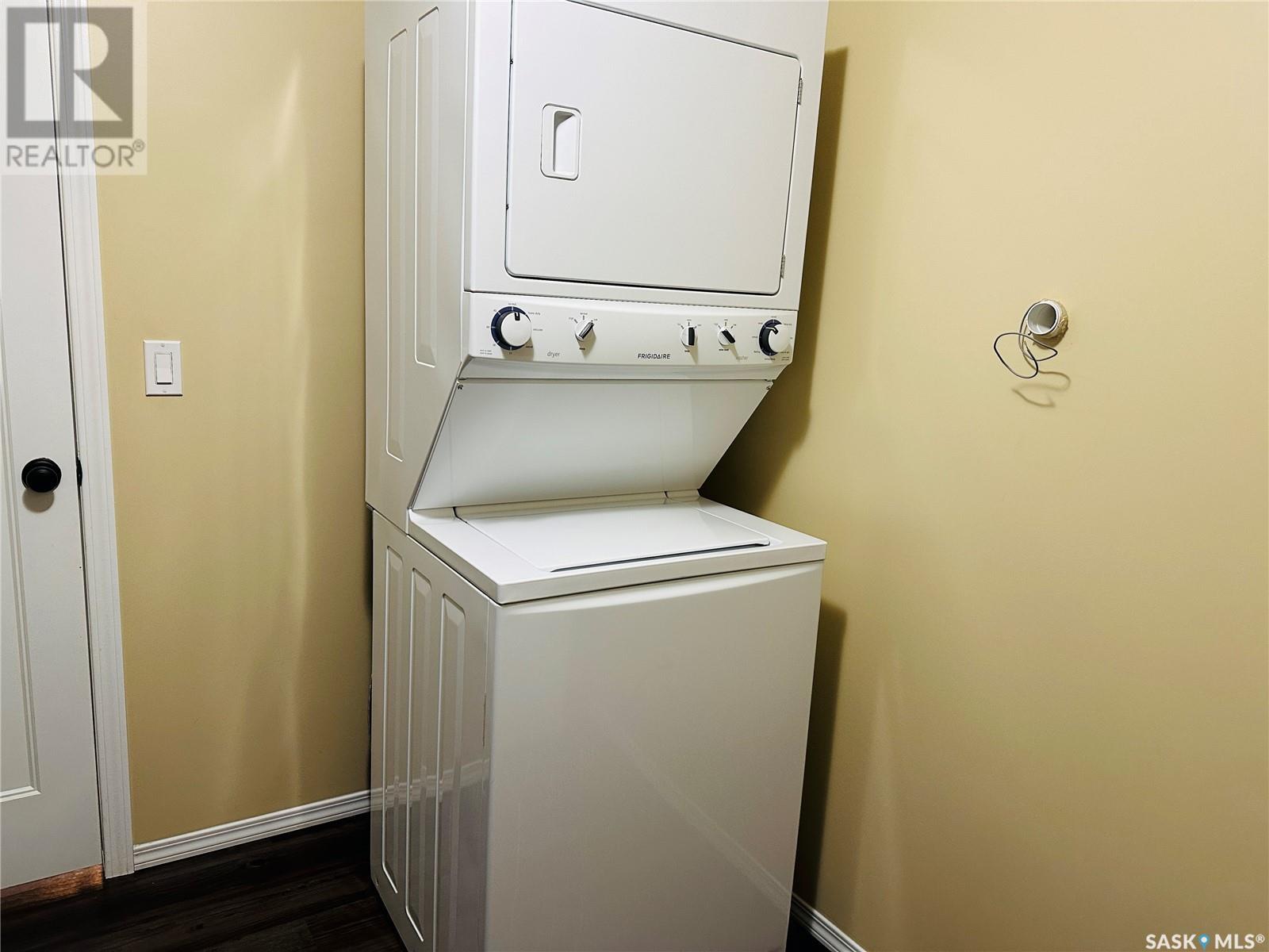 Photo 15 of 406 1220 Blackfoot Drive, Regina SK