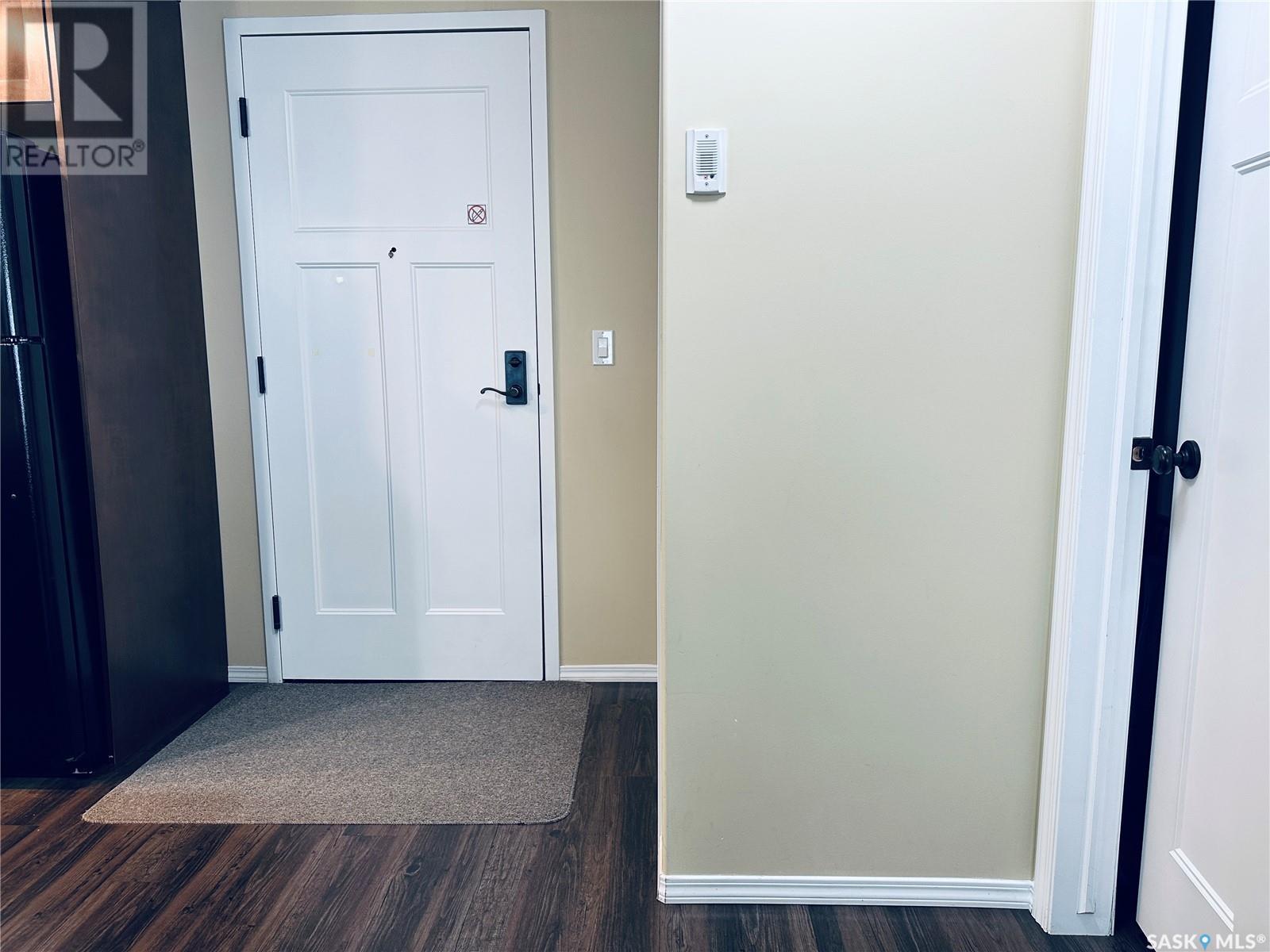 Photo 16 of 406 1220 Blackfoot Drive, Regina SK