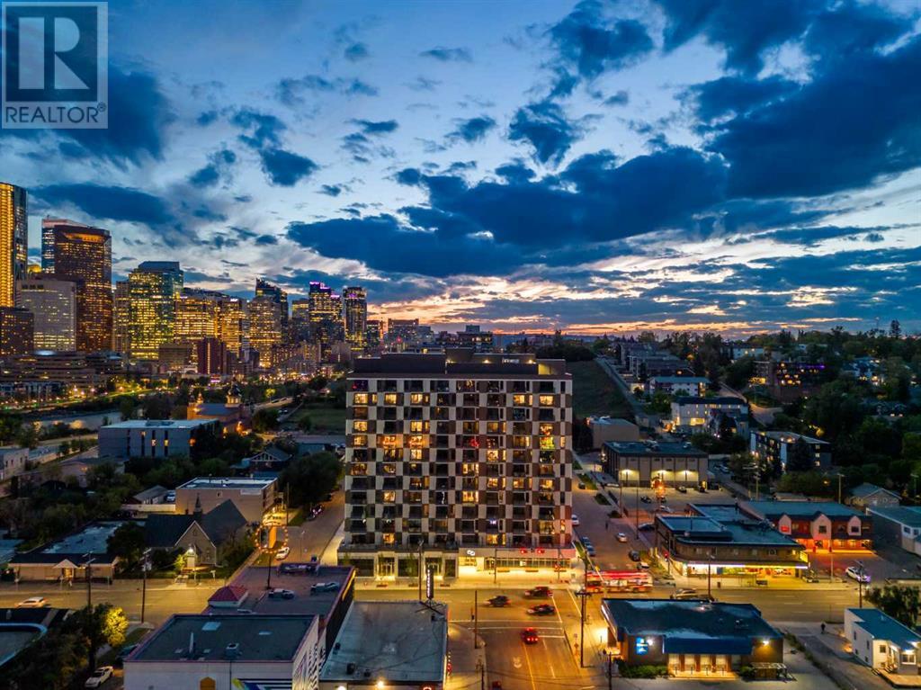 Single Family House for Sale in    Street NE Crescent Heights Calgary 