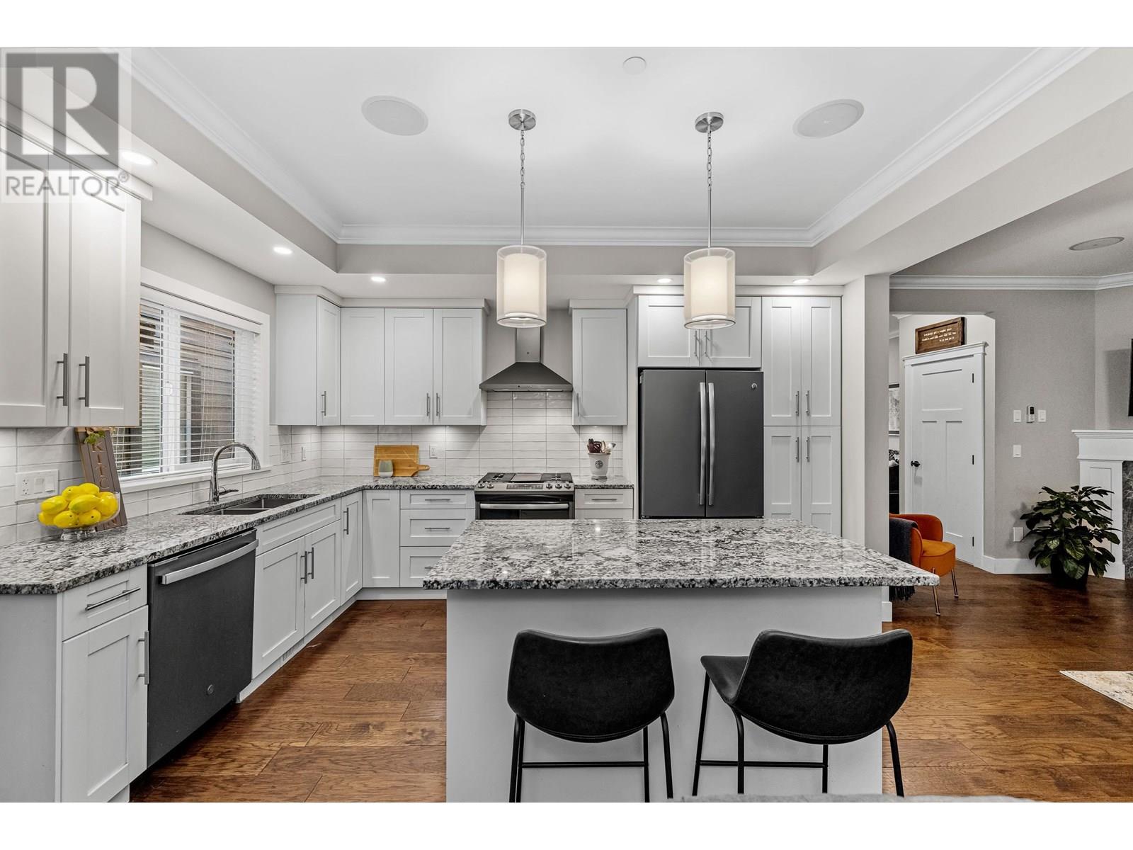 4 1488 VICTORIA DRIVE, Port Coquitlam real estate listing R2965499