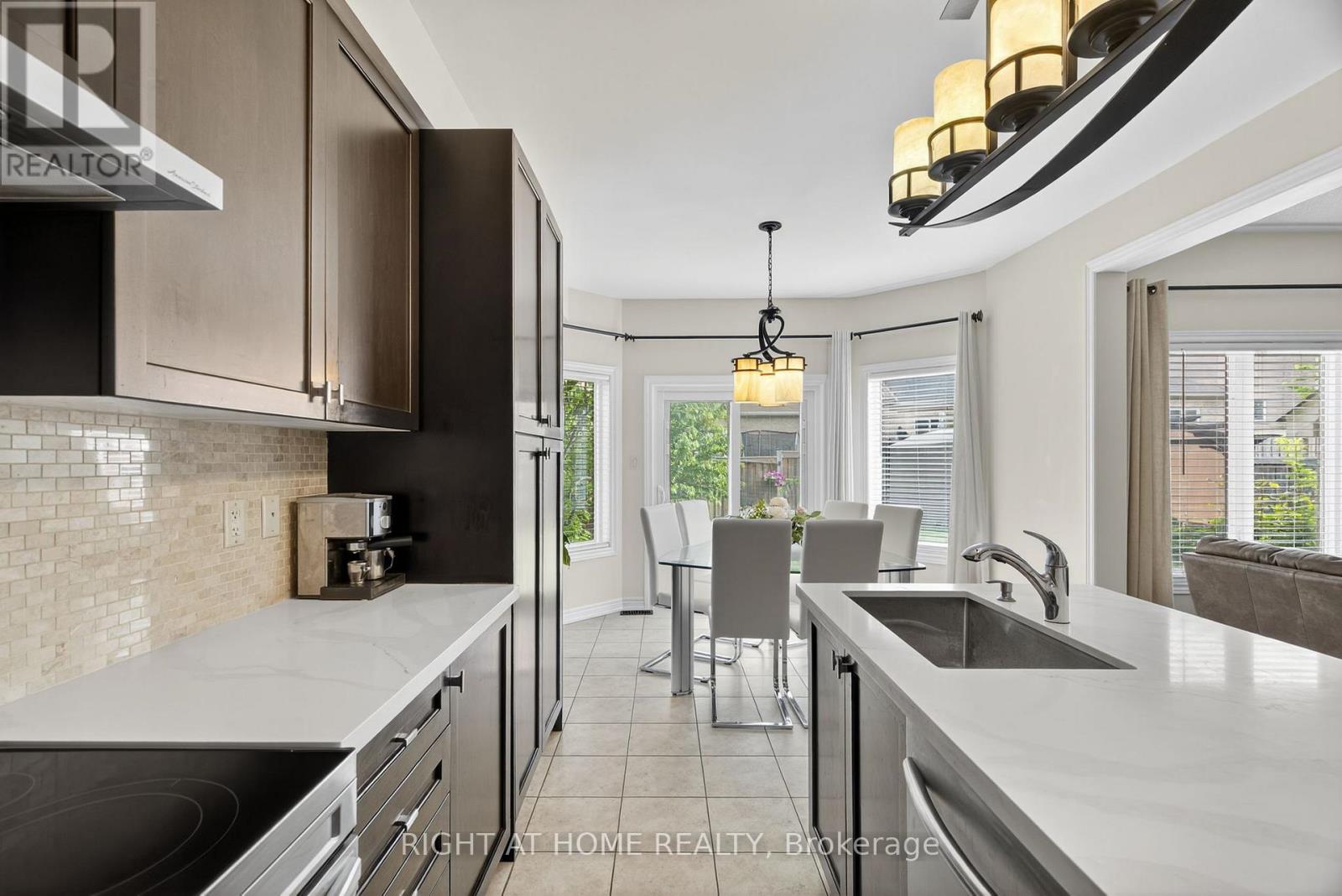Single Family House for Sale in  CARRIER CRESCENT Vaughan (Patterson) 