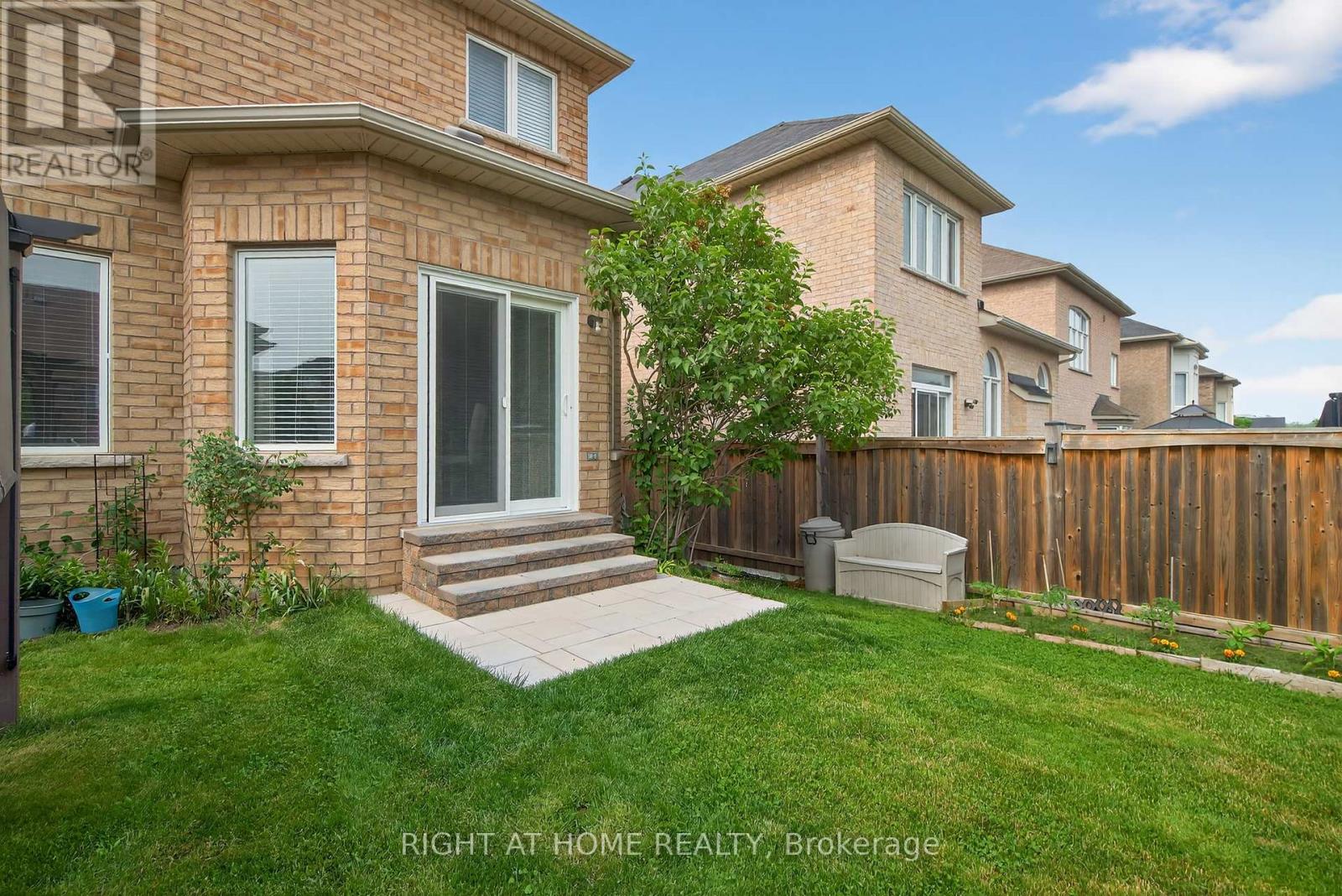 Single Family House for Sale in  CARRIER CRESCENT Vaughan (Patterson) 
