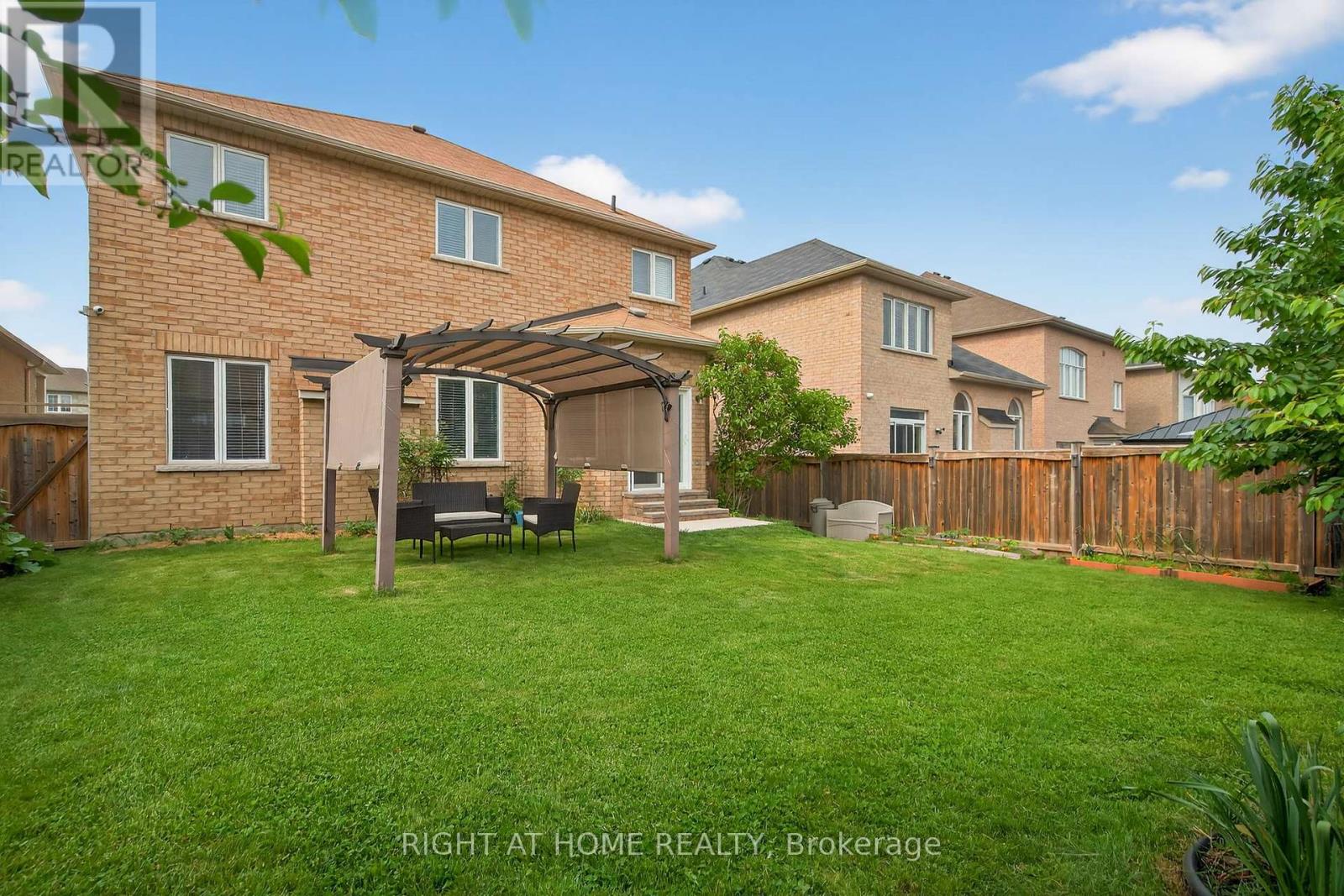 Single Family House for Sale in  CARRIER CRESCENT Vaughan (Patterson) 