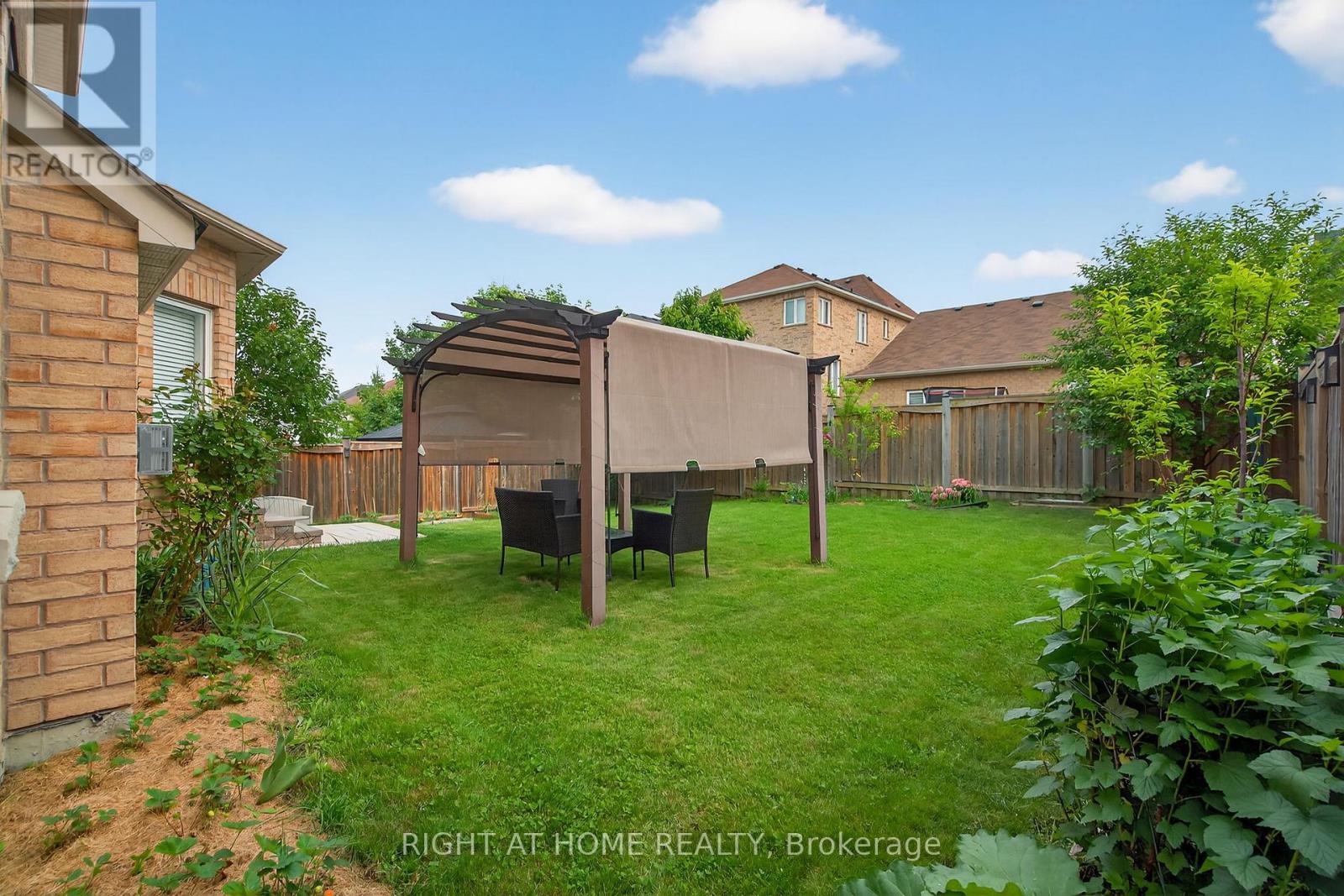 Single Family House for Sale in  CARRIER CRESCENT Vaughan (Patterson) 