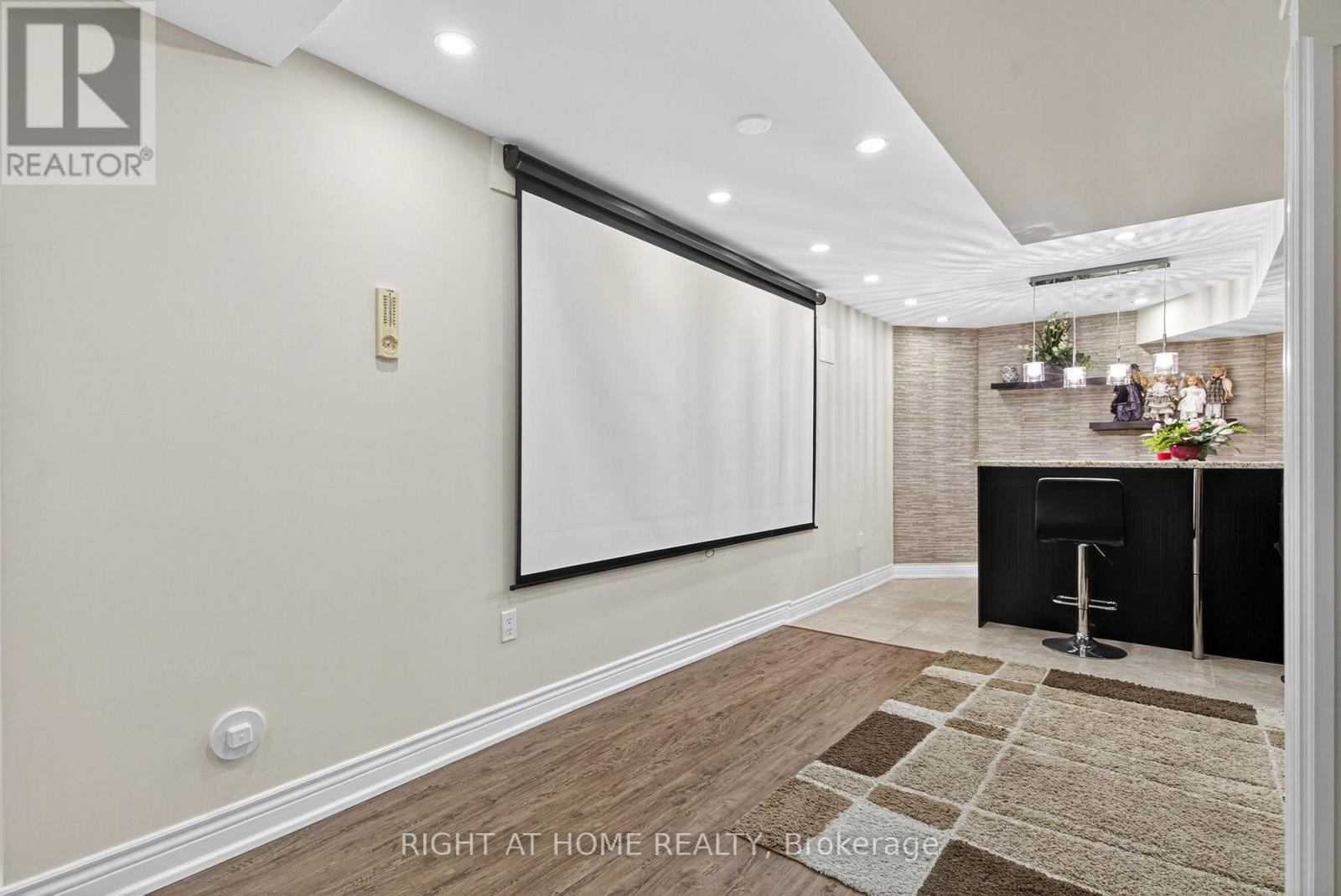 Single Family House for Sale in  CARRIER CRESCENT Vaughan (Patterson) 