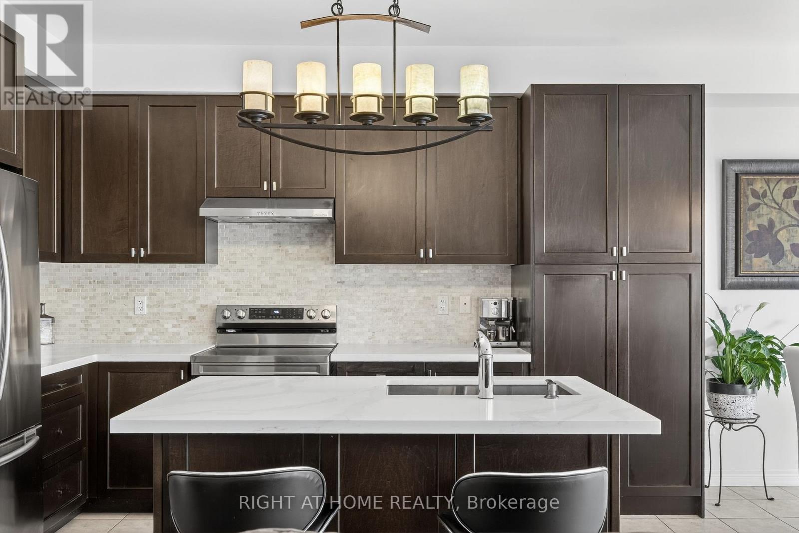 Single Family House for Sale in  CARRIER CRESCENT Vaughan (Patterson) 