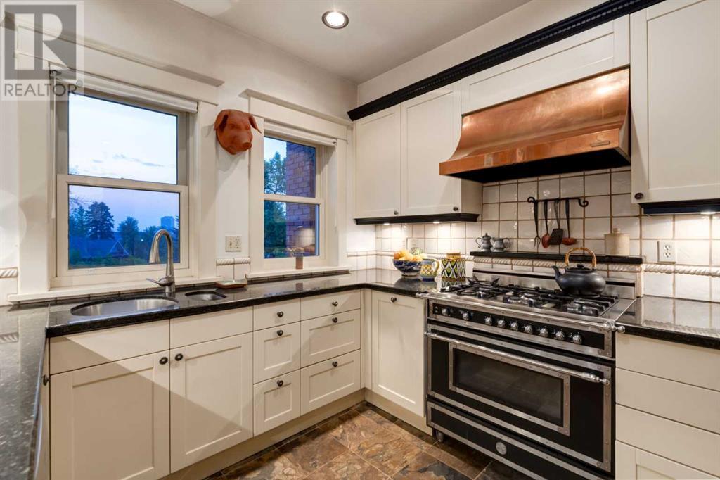 Single Family House for Sale in  Carleton Street SW Upper Mount Royal Calgary 