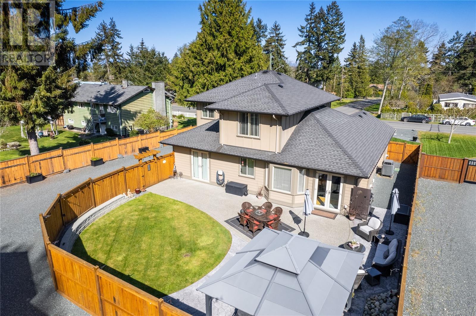 Photo 72 of 423 Craig St, Parksville BC