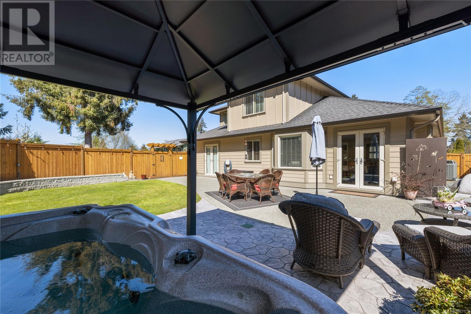 Photo 9 of 423 Craig St, Parksville BC