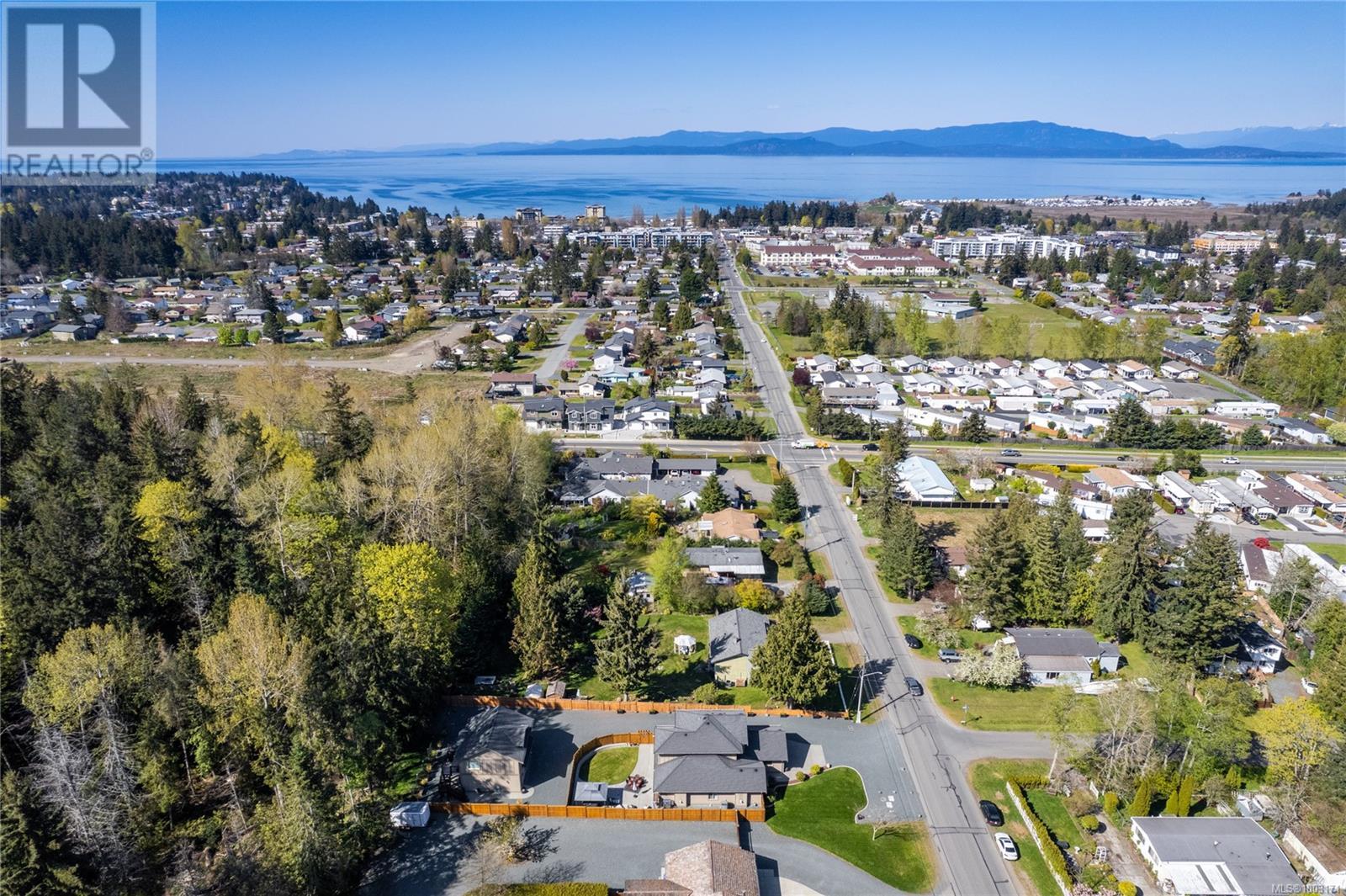 Photo 64 of 423 Craig St, Parksville BC