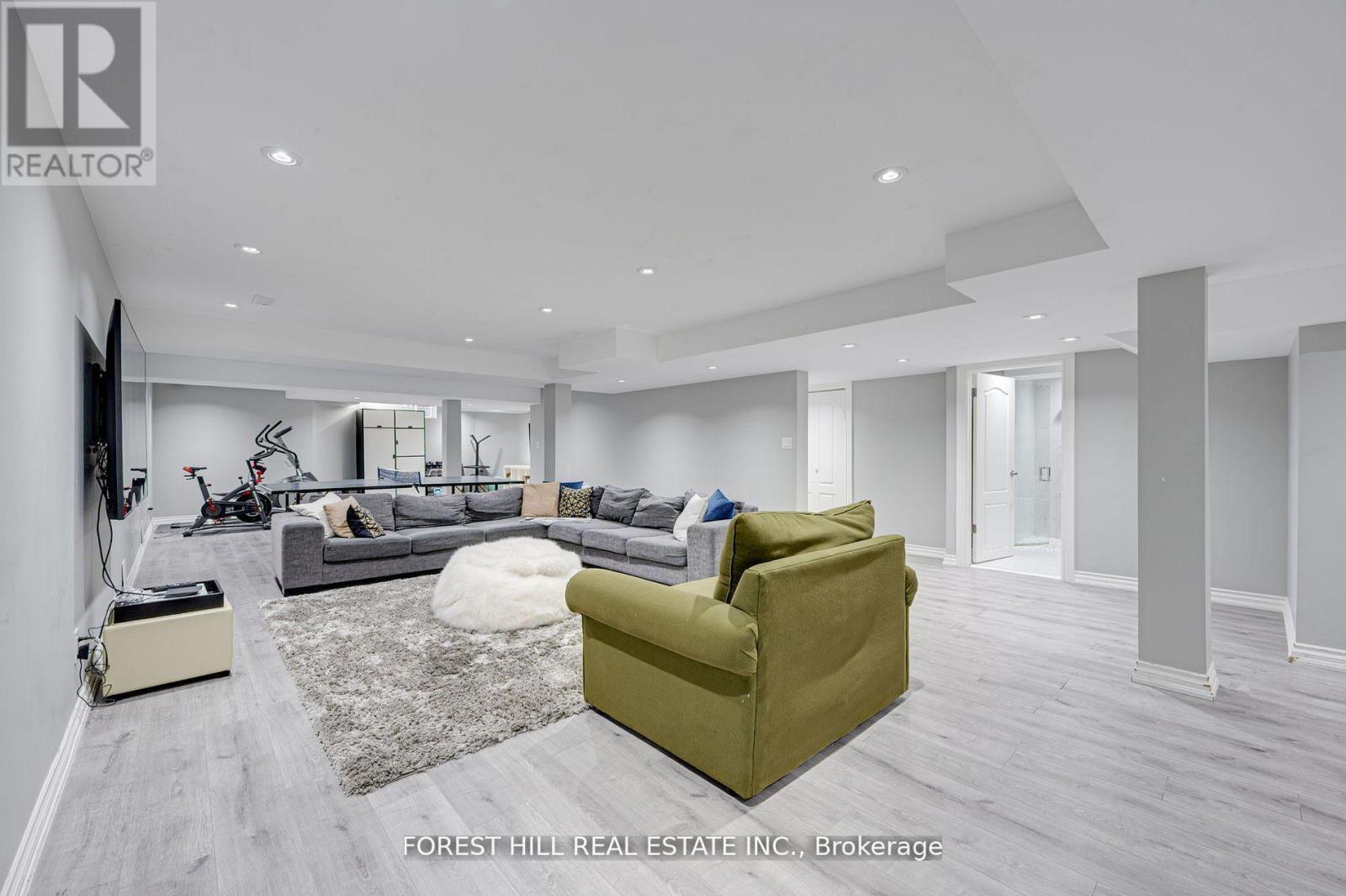 Single Family House for Sale in  NER ISRAEL DRIVE S Vaughan (Patterson) 