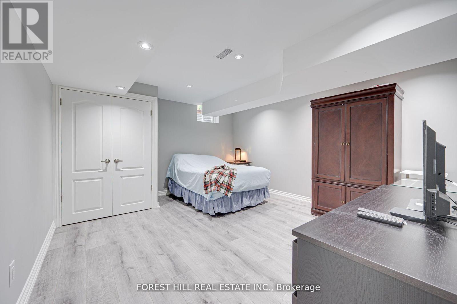 Single Family House for Sale in  NER ISRAEL DRIVE S Vaughan (Patterson) 