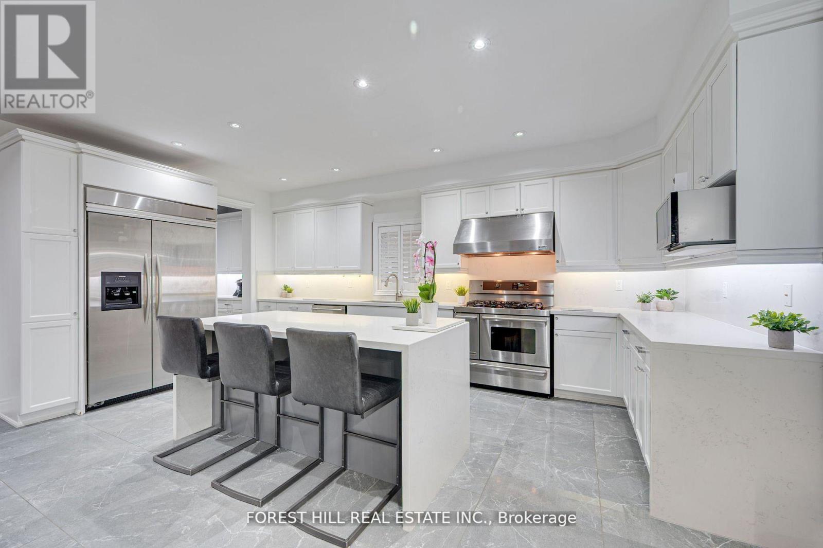 Single Family House for Sale in  NER ISRAEL DRIVE S Vaughan (Patterson) 
