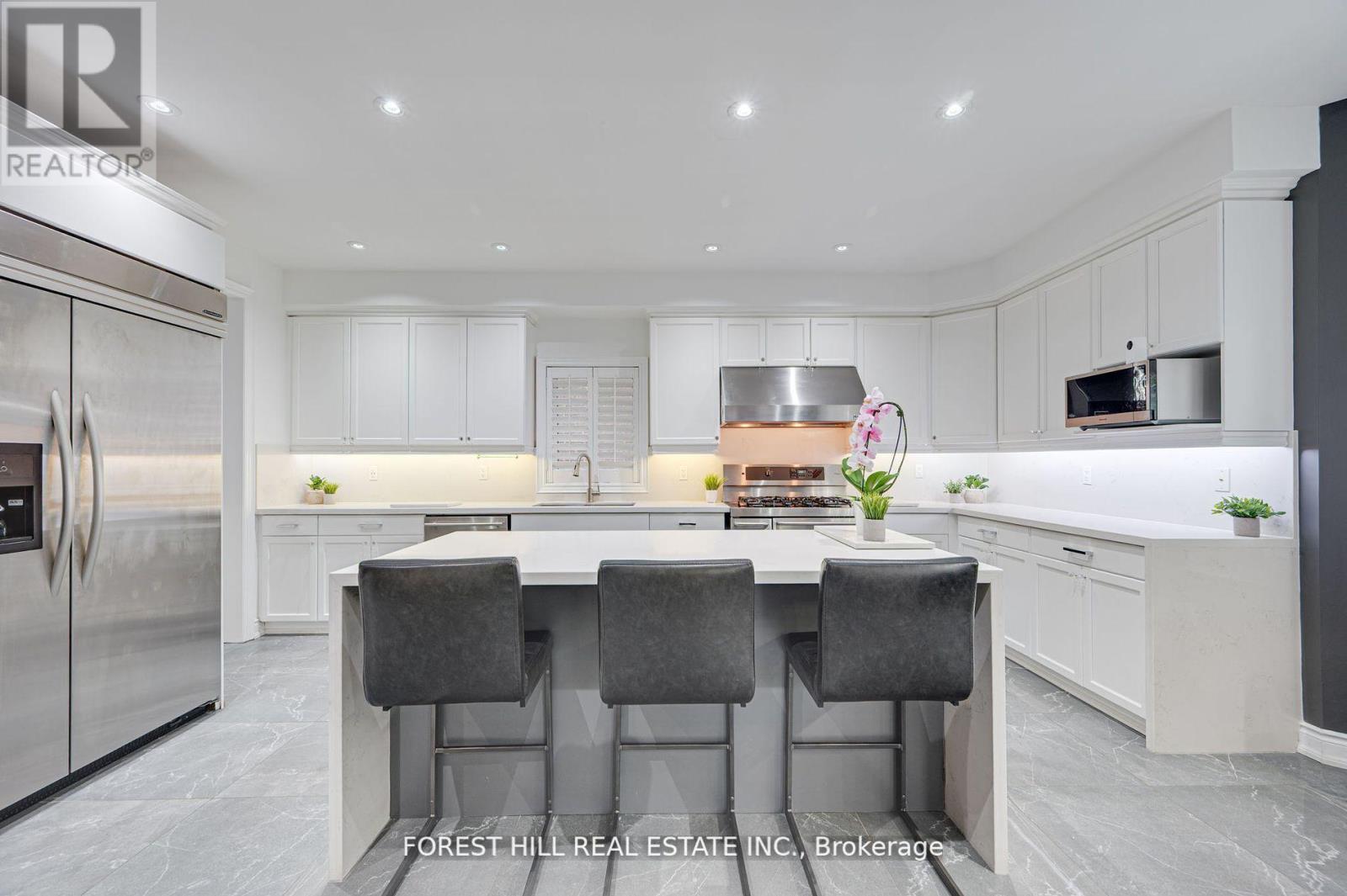 Single Family House for Sale in  NER ISRAEL DRIVE S Vaughan (Patterson) 