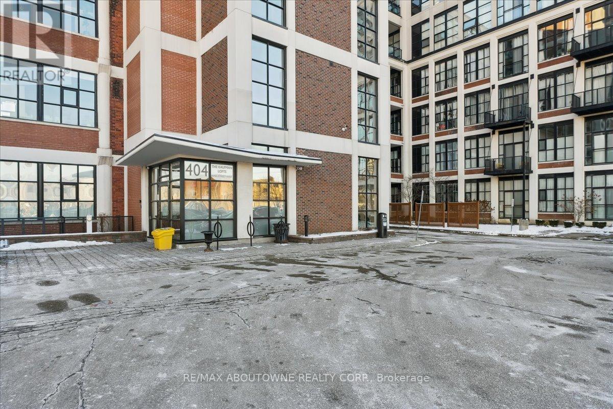 Photo 12 of 232 404 King Street W, Kitchener ON