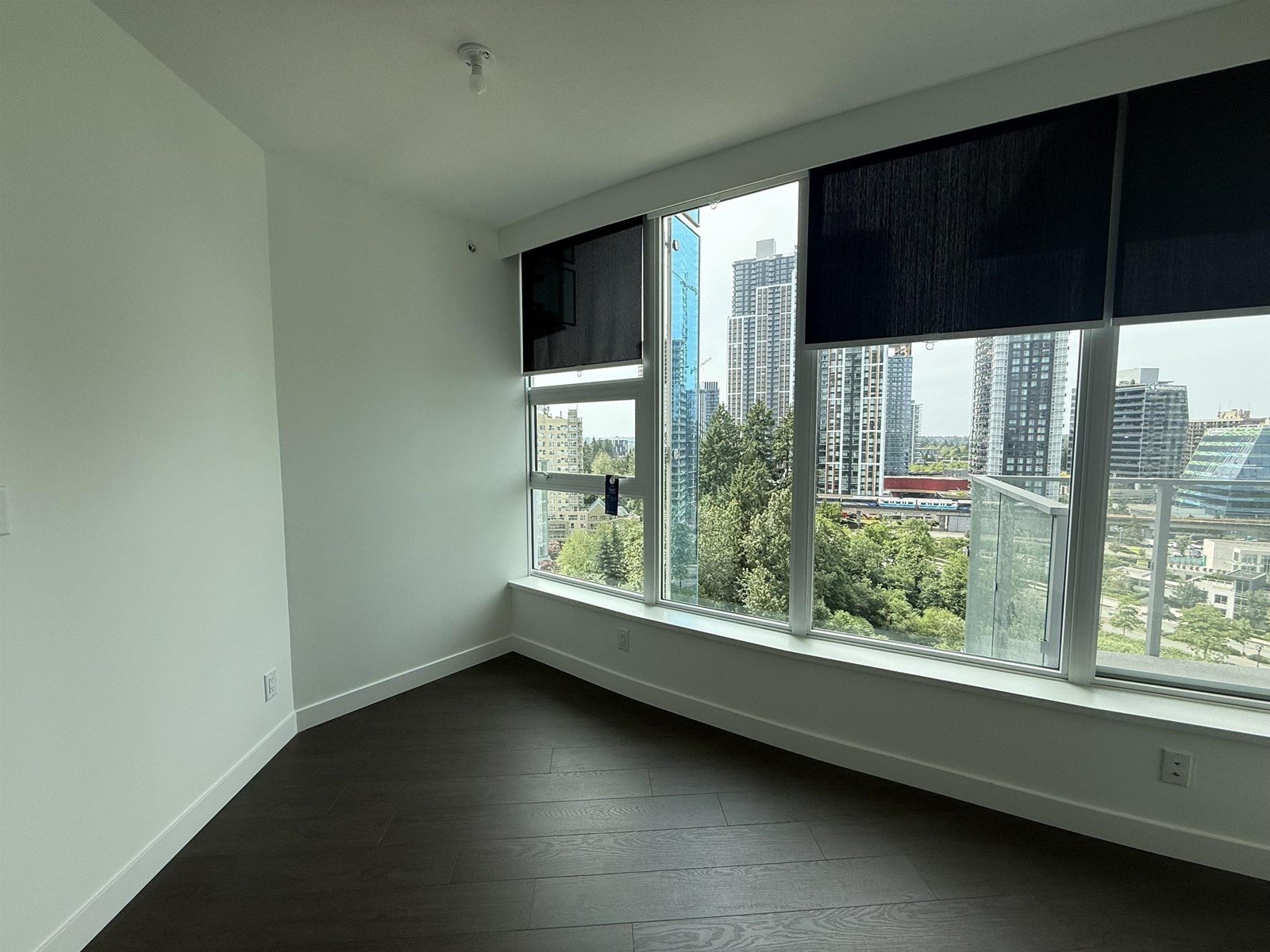 Photo 3 of 1308 13768 100 Avenue, Surrey BC