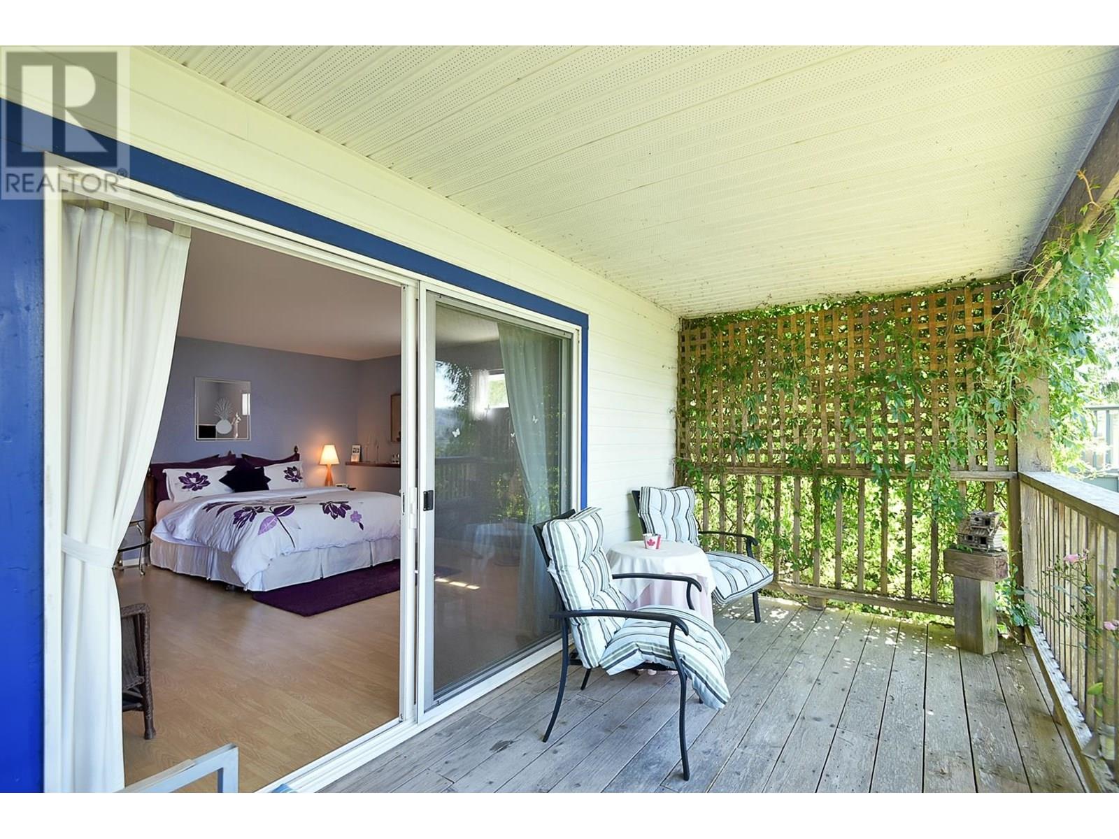 5870 SKOOKUMCHUK ROAD, Sechelt