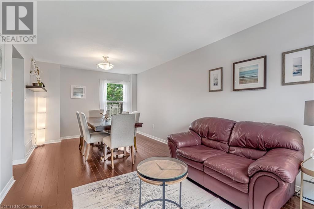 Photo 6 of 15 Smith Drive, Halton Hills ON