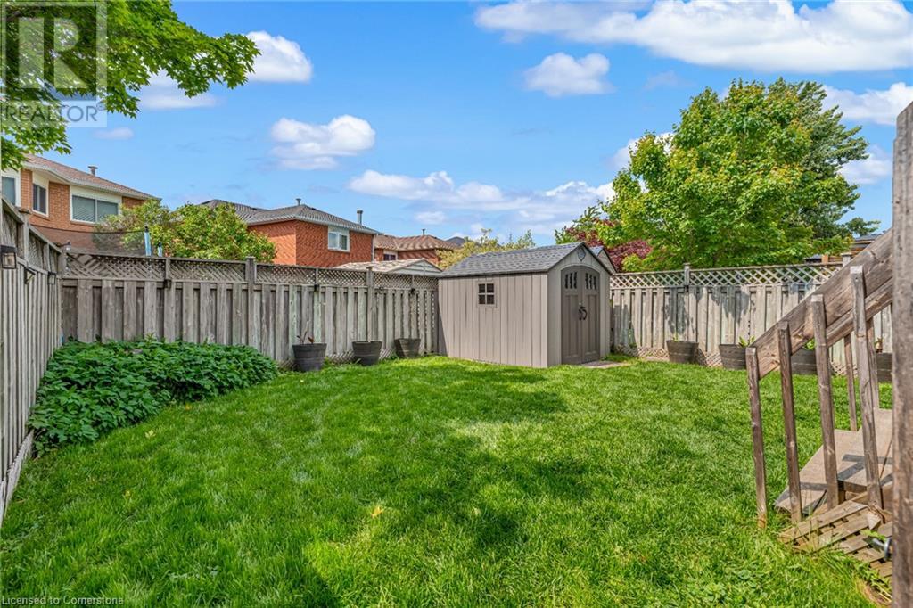 Photo 39 of 15 Smith Drive, Halton Hills ON