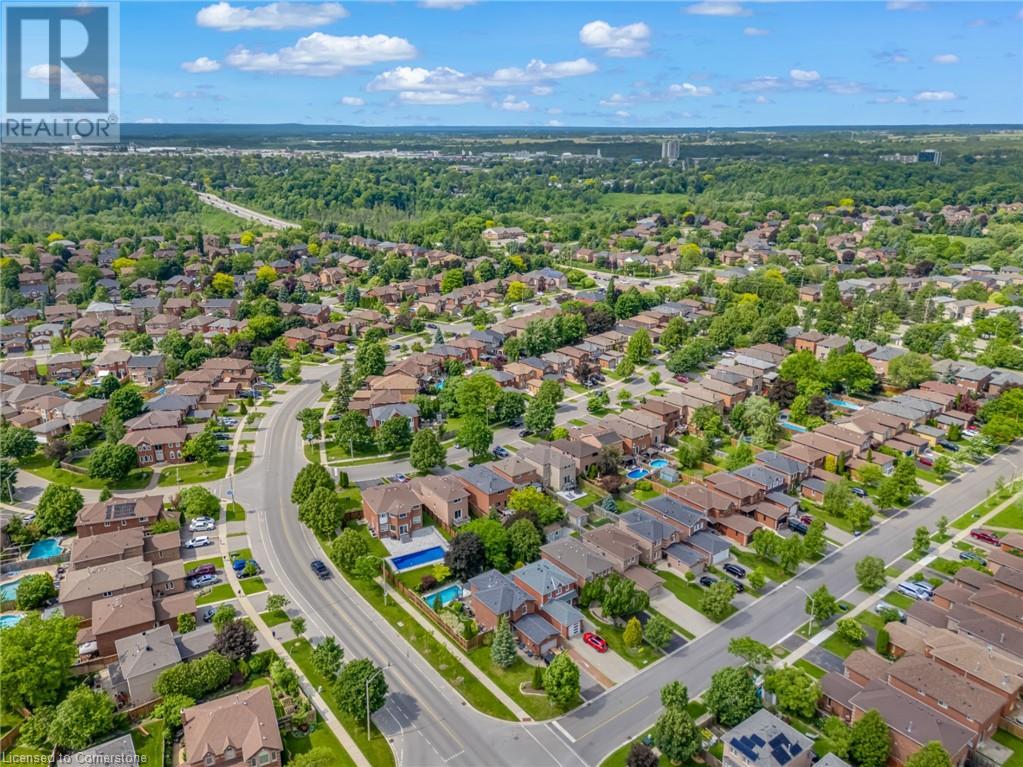 Photo 44 of 15 Smith Drive, Halton Hills ON
