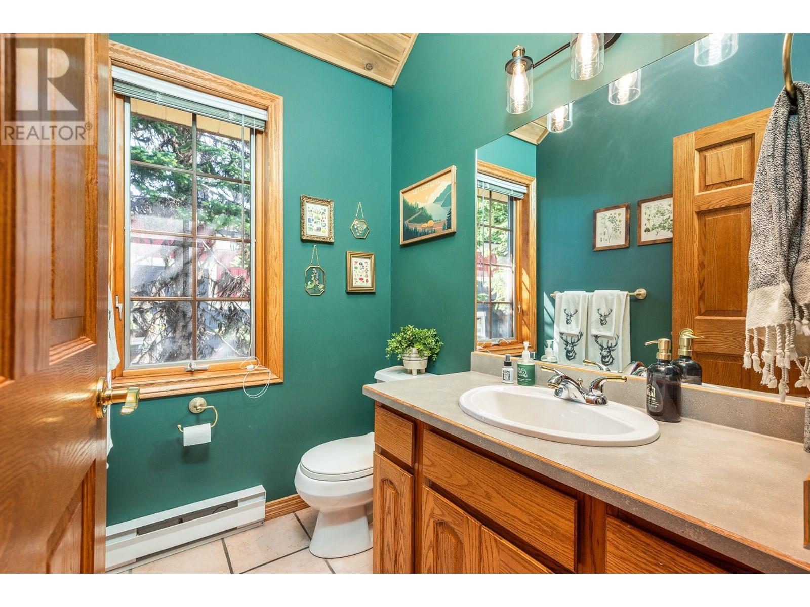 705 Monashee Road, Silver Star