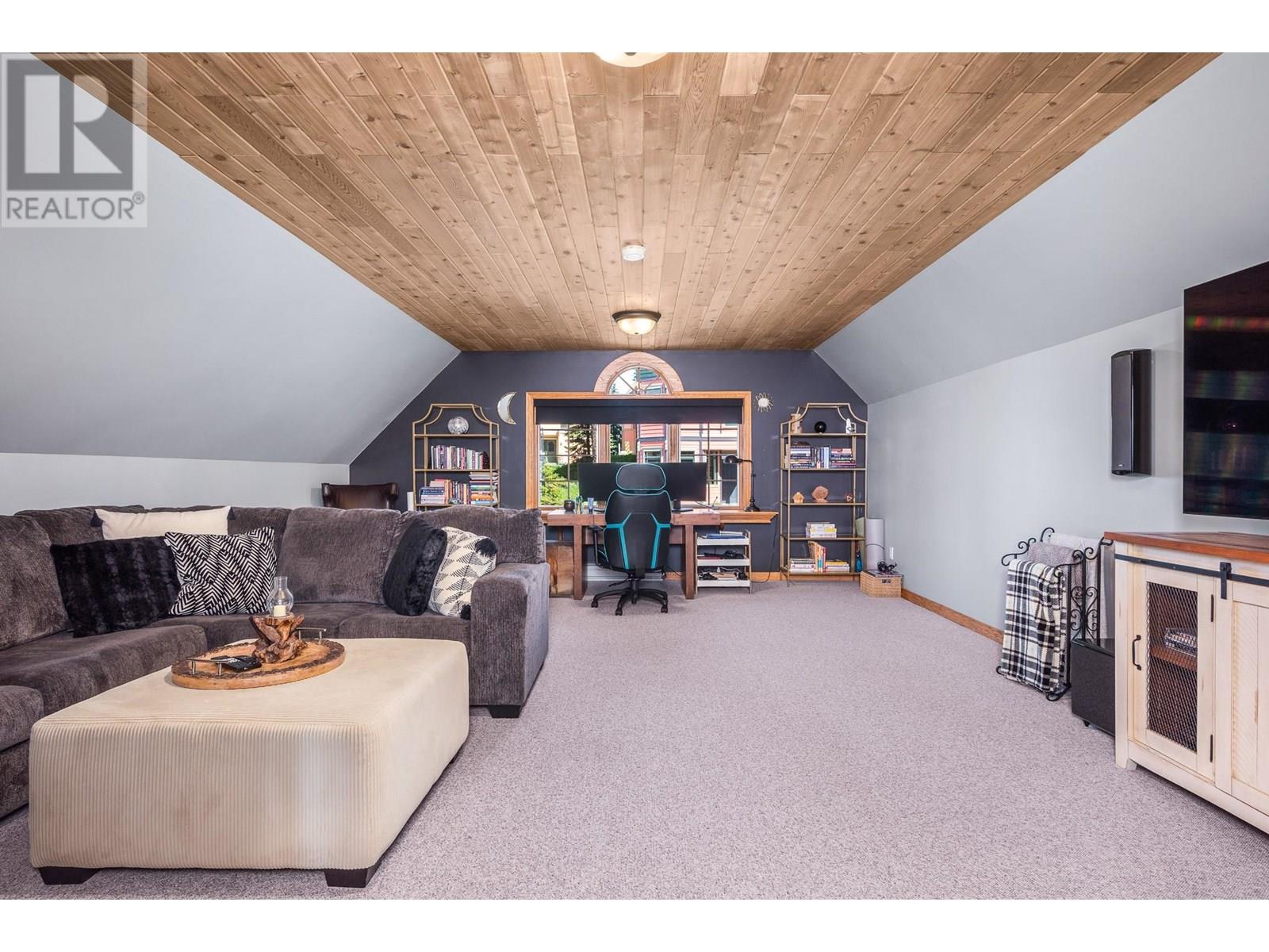 705 Monashee Road, Silver Star