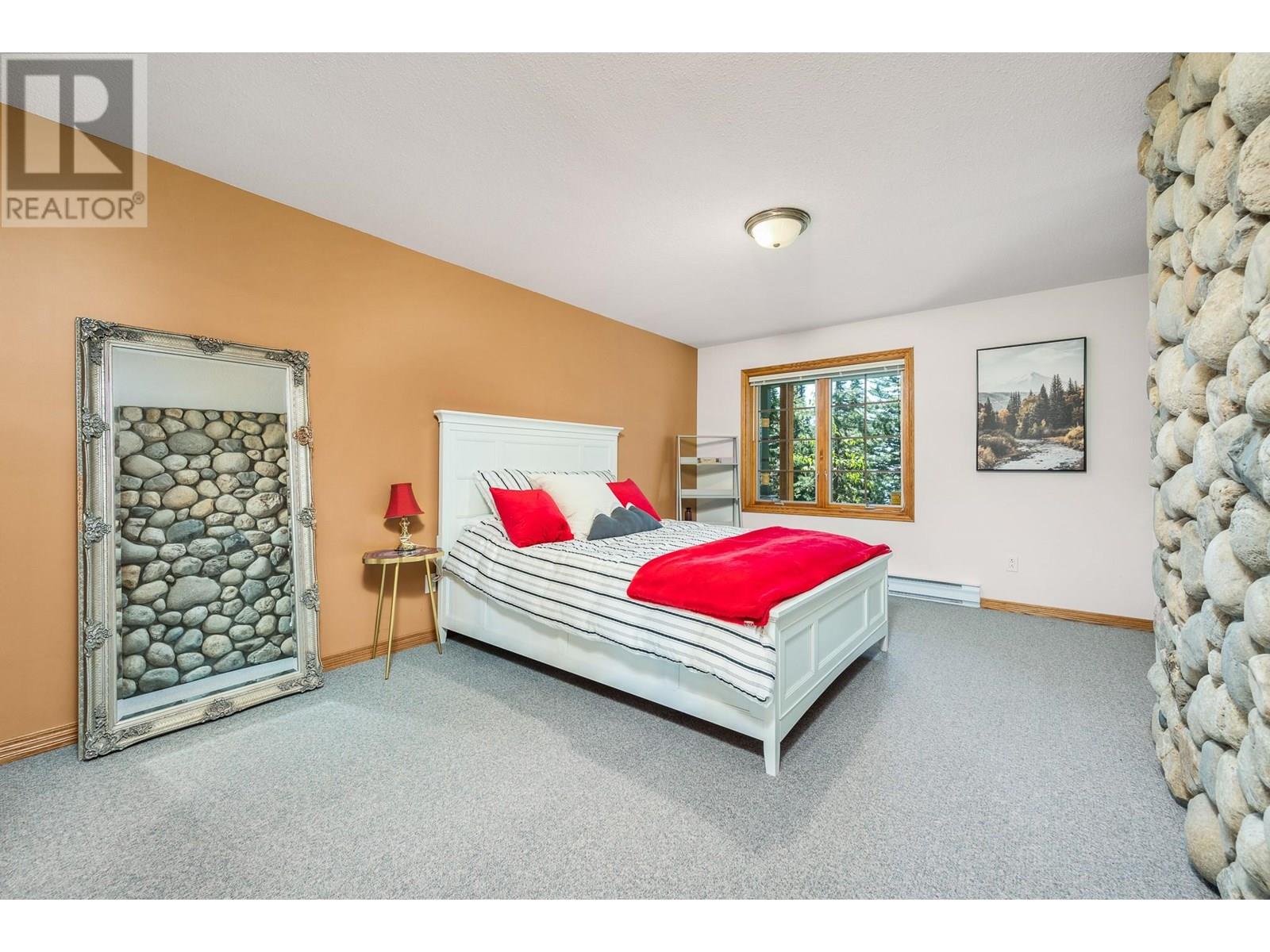 705 Monashee Road, Silver Star