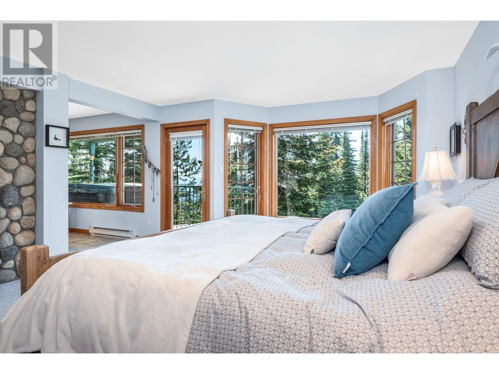 705 Monashee Road, Silver Star