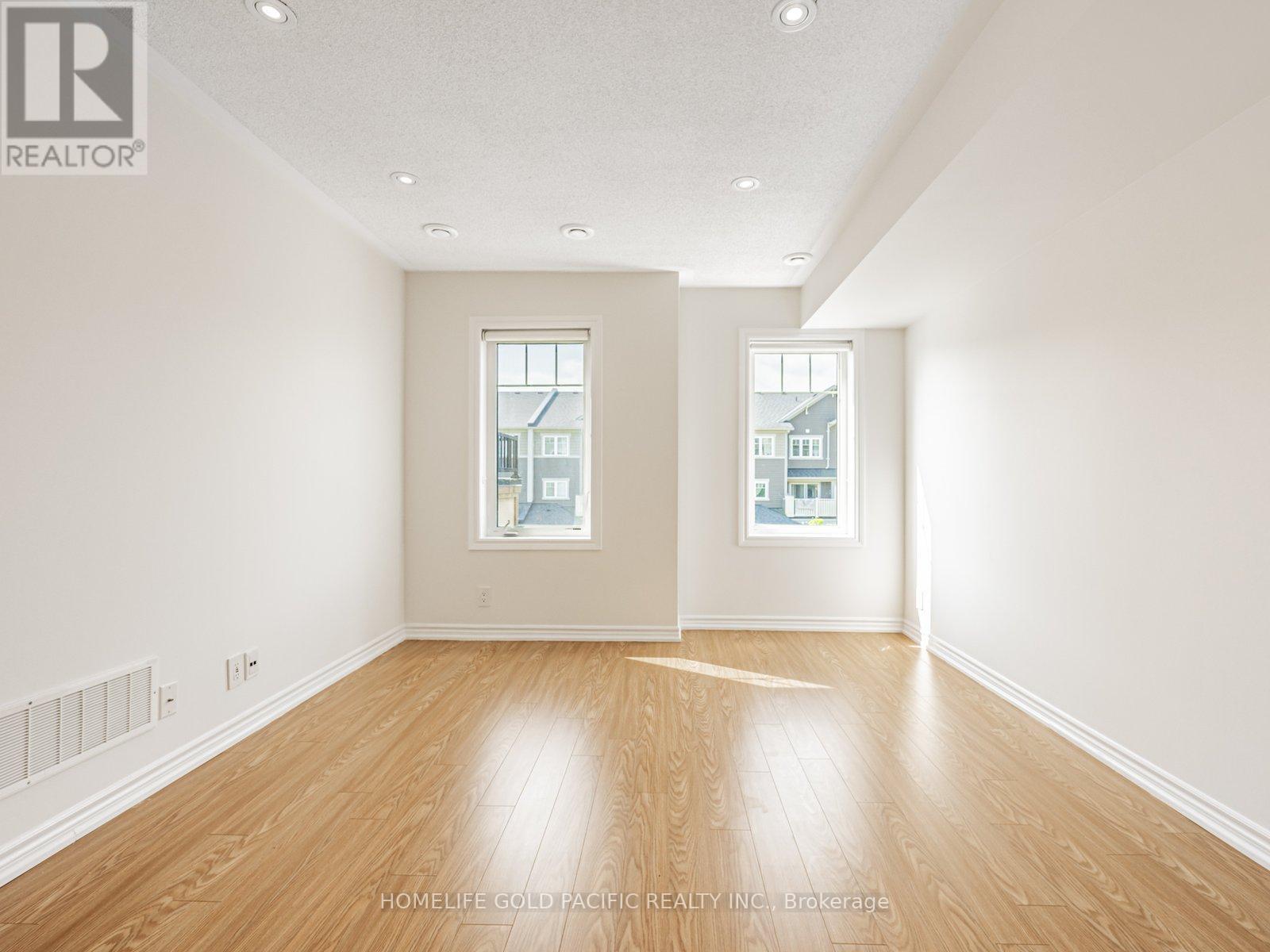 Photo 30 of 28 2500 Hill Rise Court, Oshawa ON