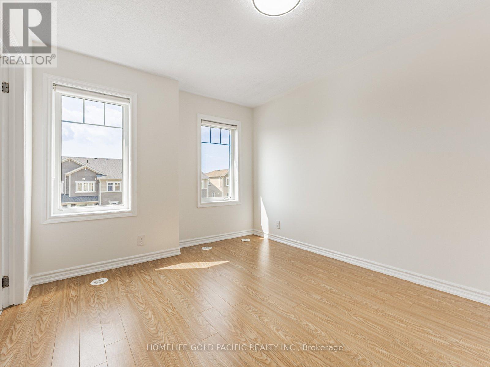 Photo 6 of 28 2500 Hill Rise Court, Oshawa ON
