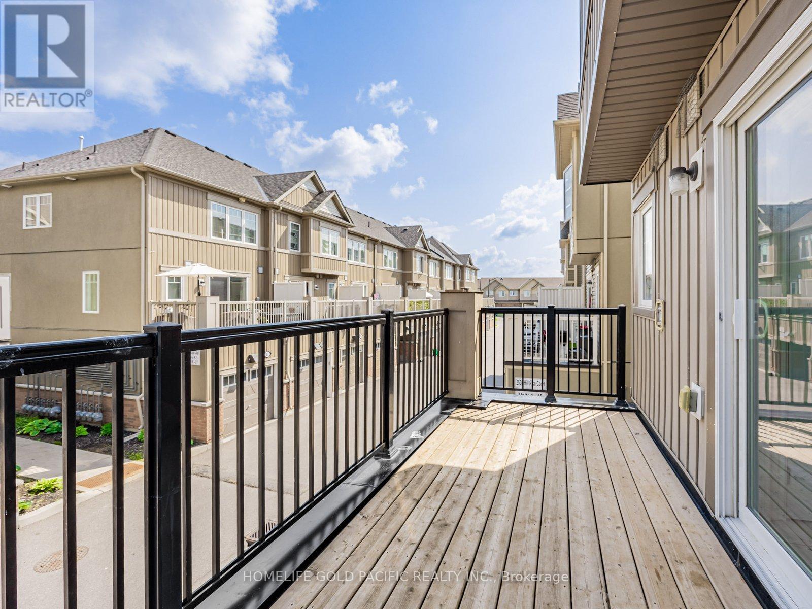Photo 22 of 28 2500 Hill Rise Court, Oshawa ON