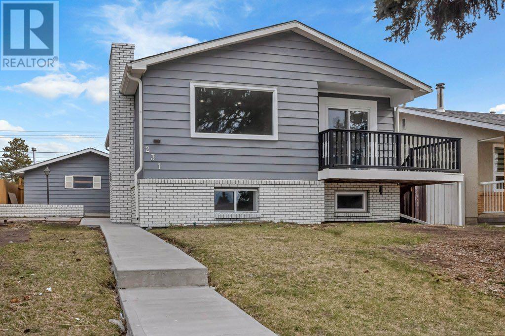 Single Family House Bi-level for Sale in  Penmeadows Close SE Penbrooke Meadows Calgary 