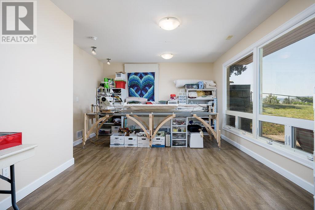 3796 East Vernon Road, Vernon