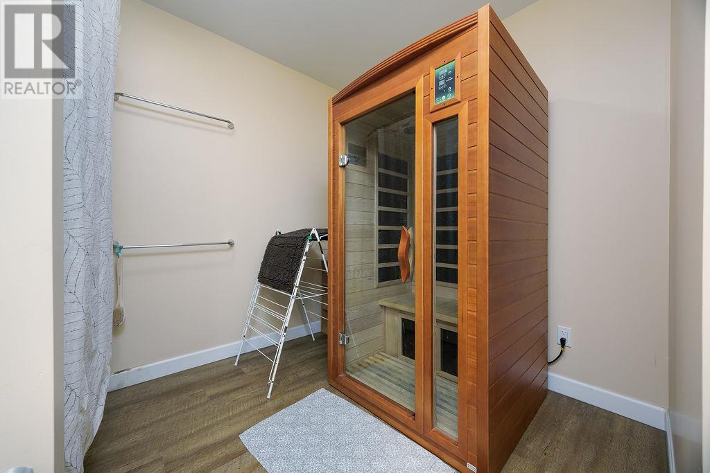 3796 East Vernon Road, Vernon