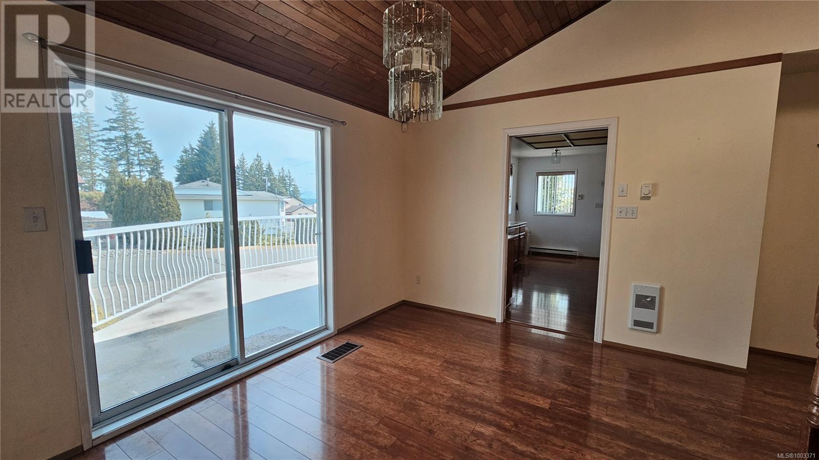 450 Cormorant Rd, Campbell River