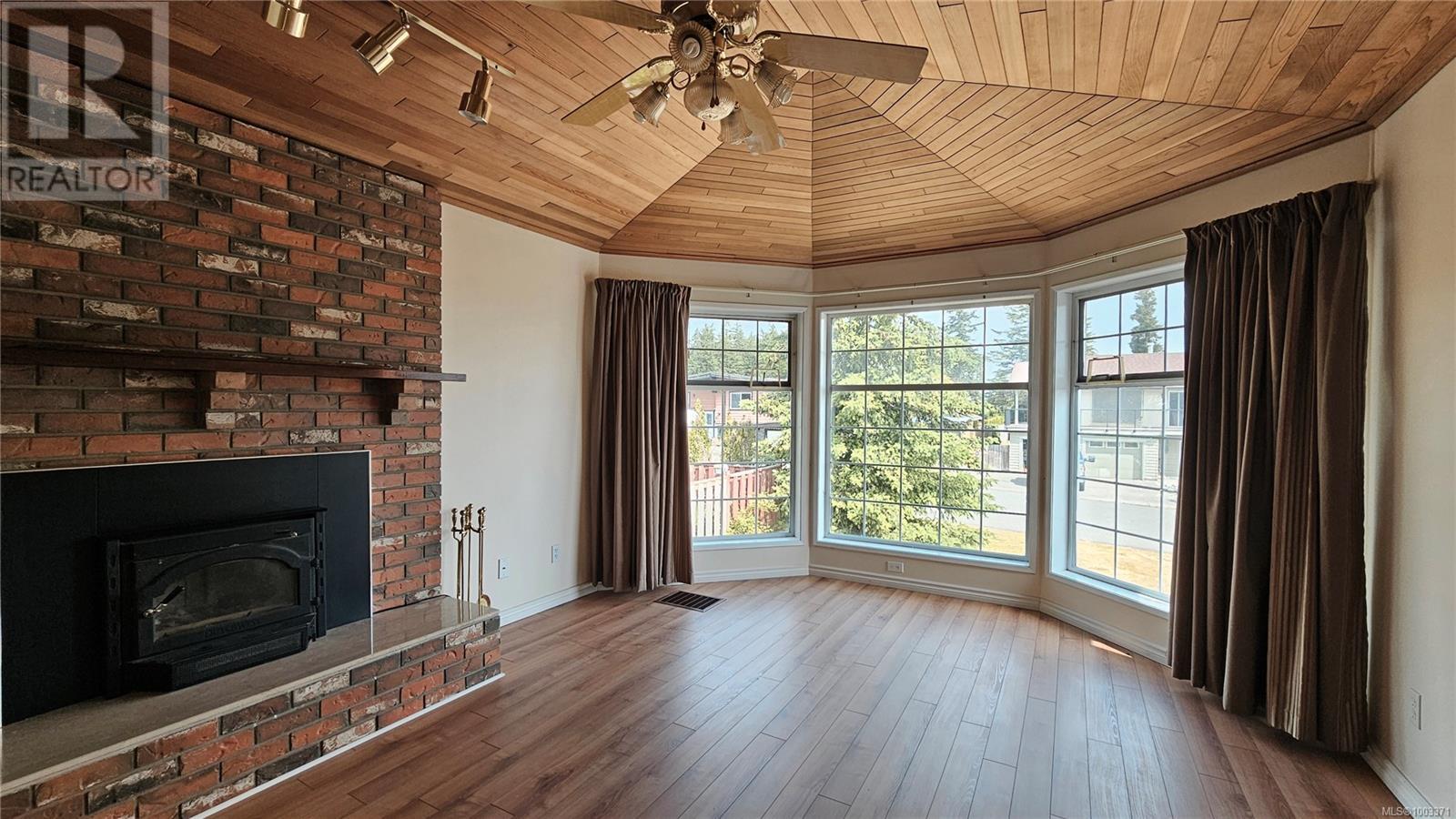 450 Cormorant Rd, Campbell River