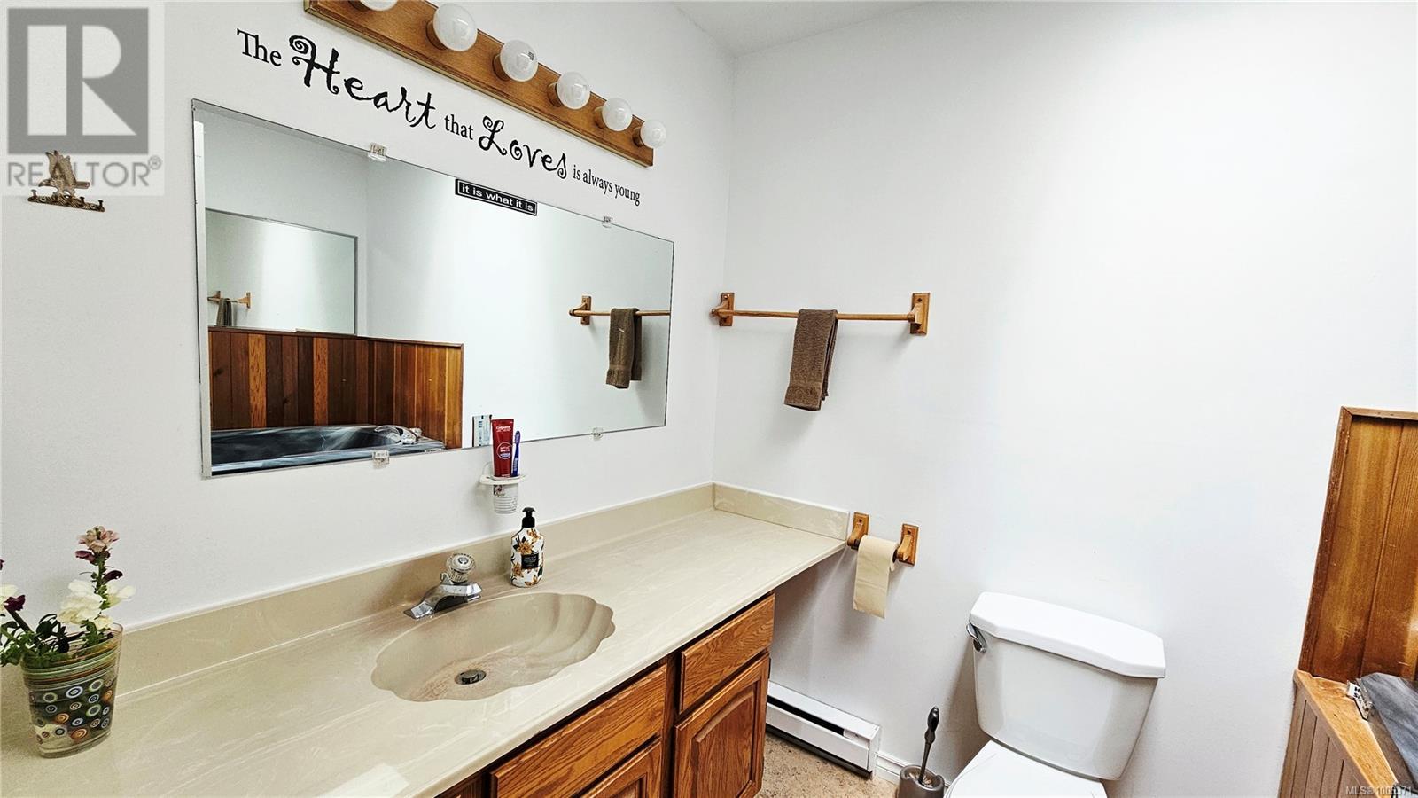 450 Cormorant Rd, Campbell River