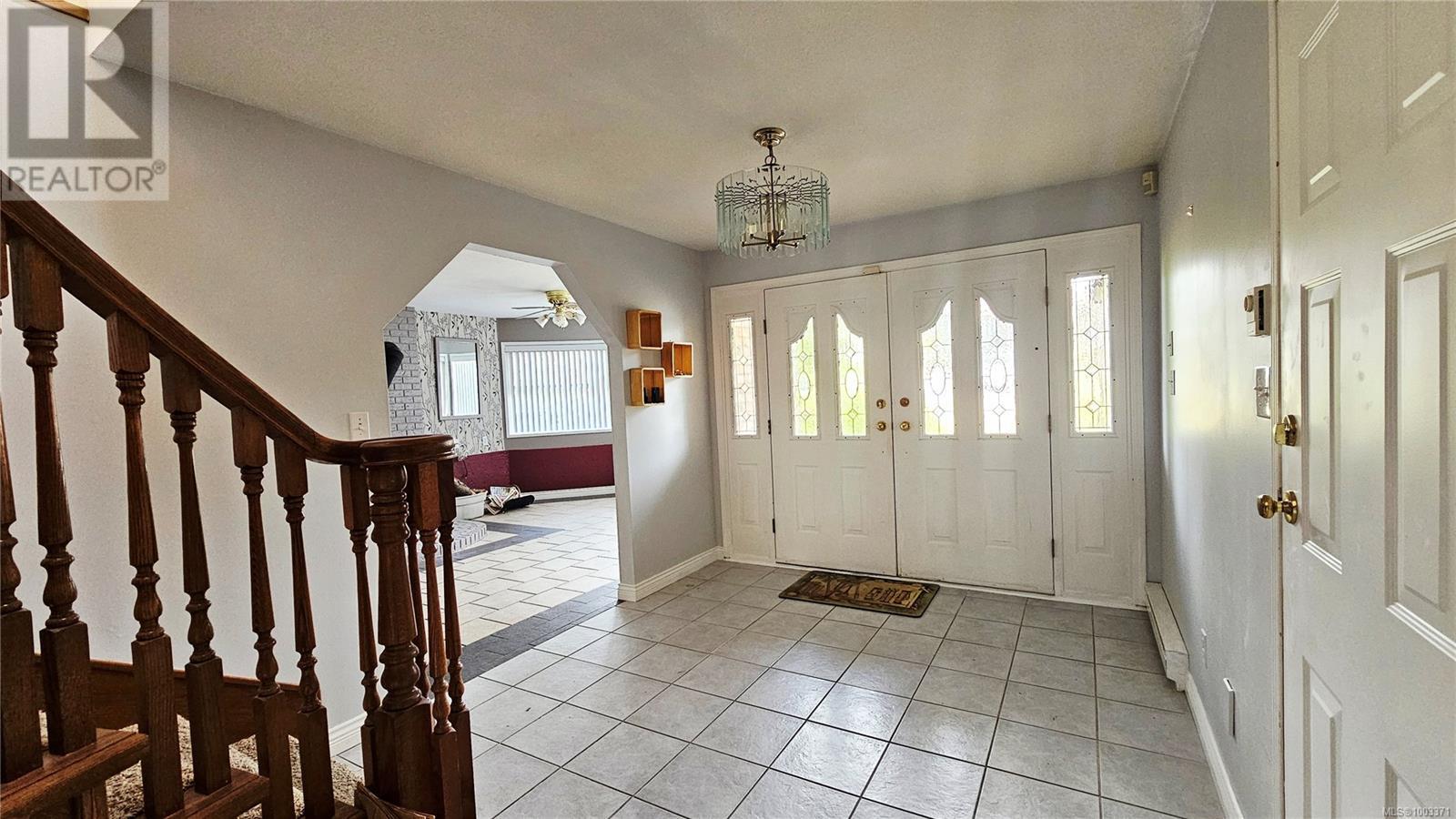 450 Cormorant Rd, Campbell River