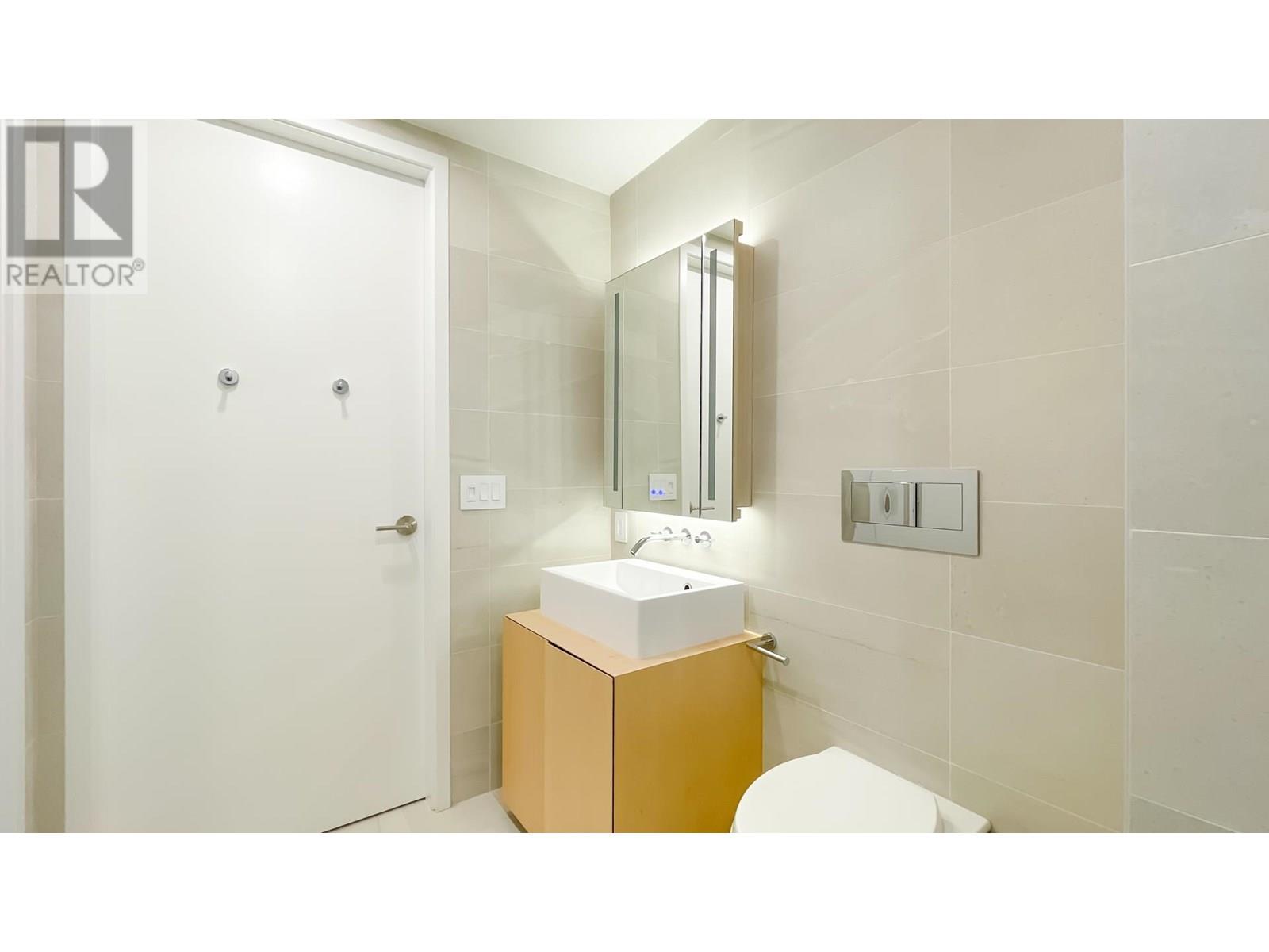 Photo 10 of 1904 1568 Alberni Street, Vancouver BC
