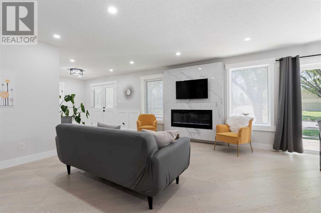 Single Family House Bungalow for Sale in  Northmount Drive NW Brentwood Calgary 