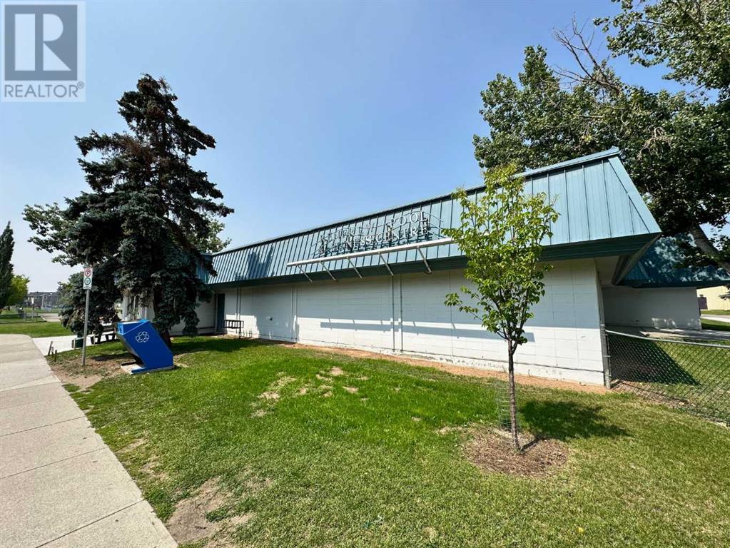 424 14 Avenue NE, Calgary, Alberta
