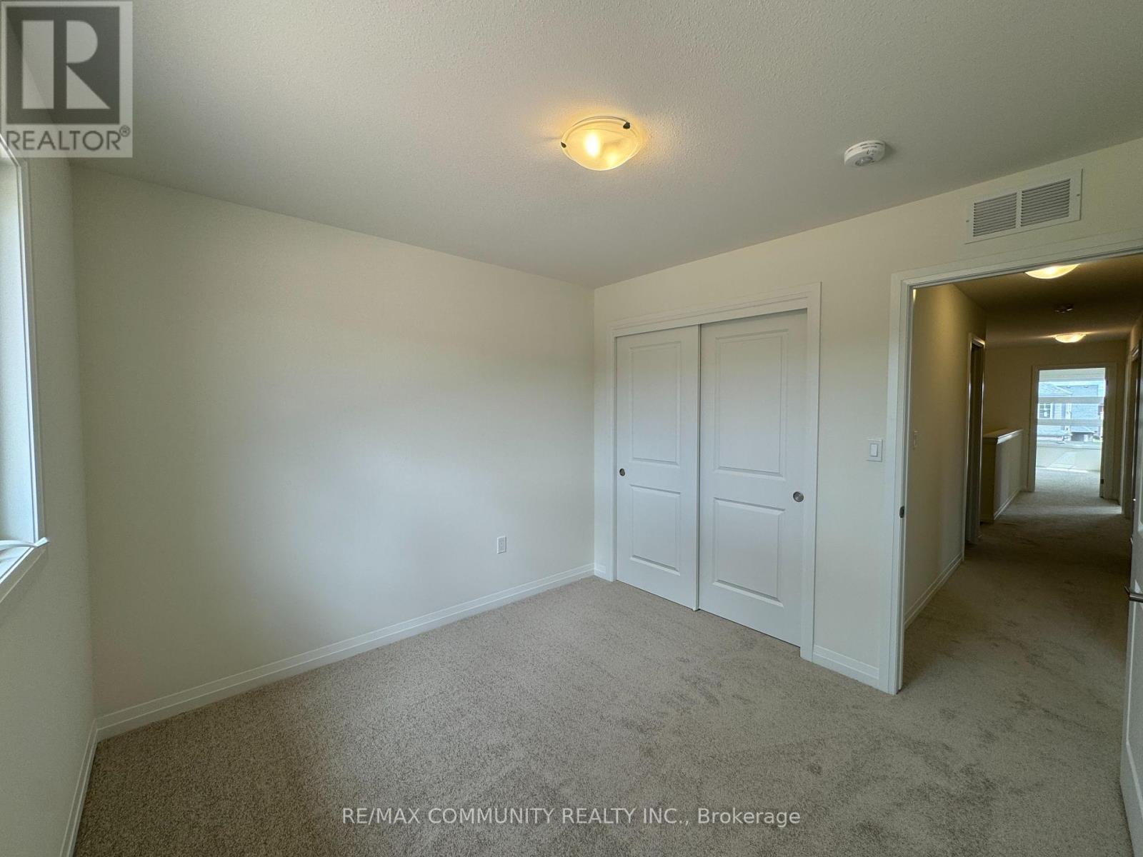 Photo 14 of 72 Samuel Avenue, Pelham ON
